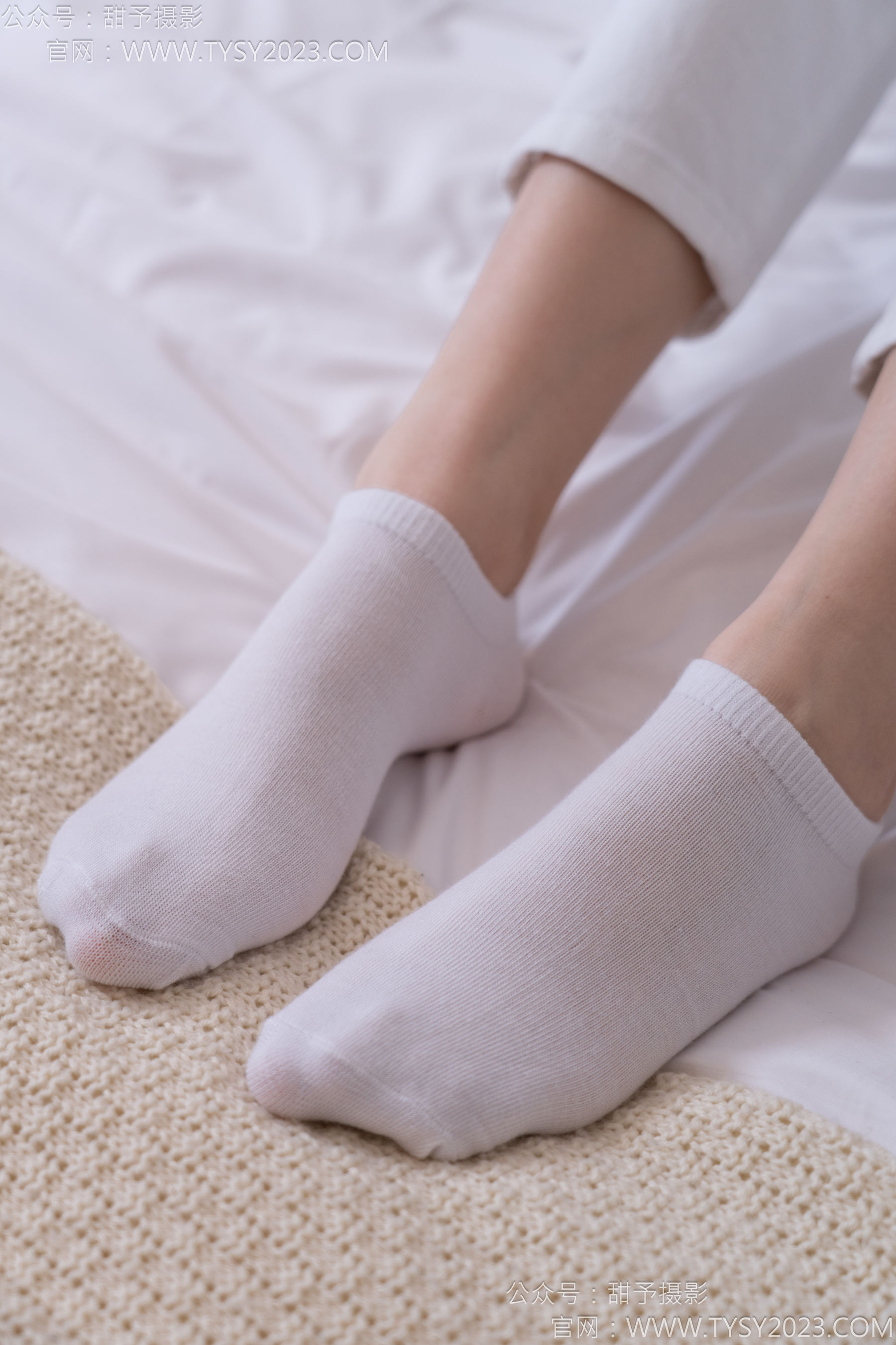 甜予摄影 No.171 璇璇 - 帆布鞋、白棉袜、抖腿剧情/(151P)