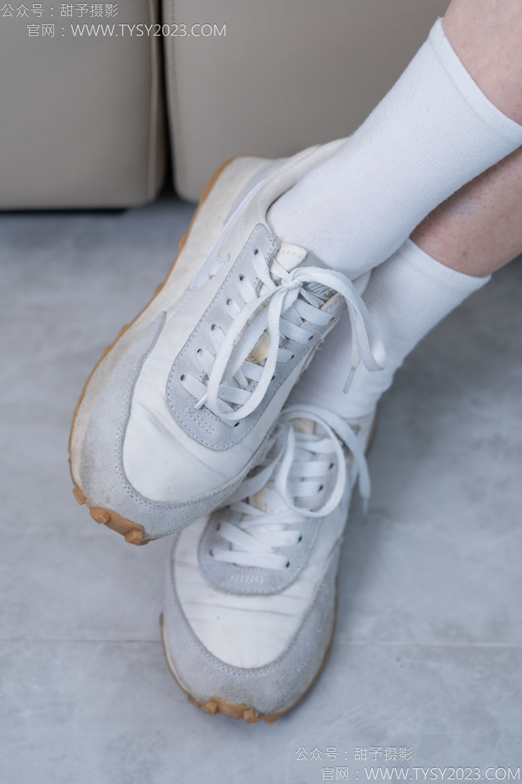 甜予摄影 No.167 小容 - 板鞋、白棉袜、裸足/(129P)