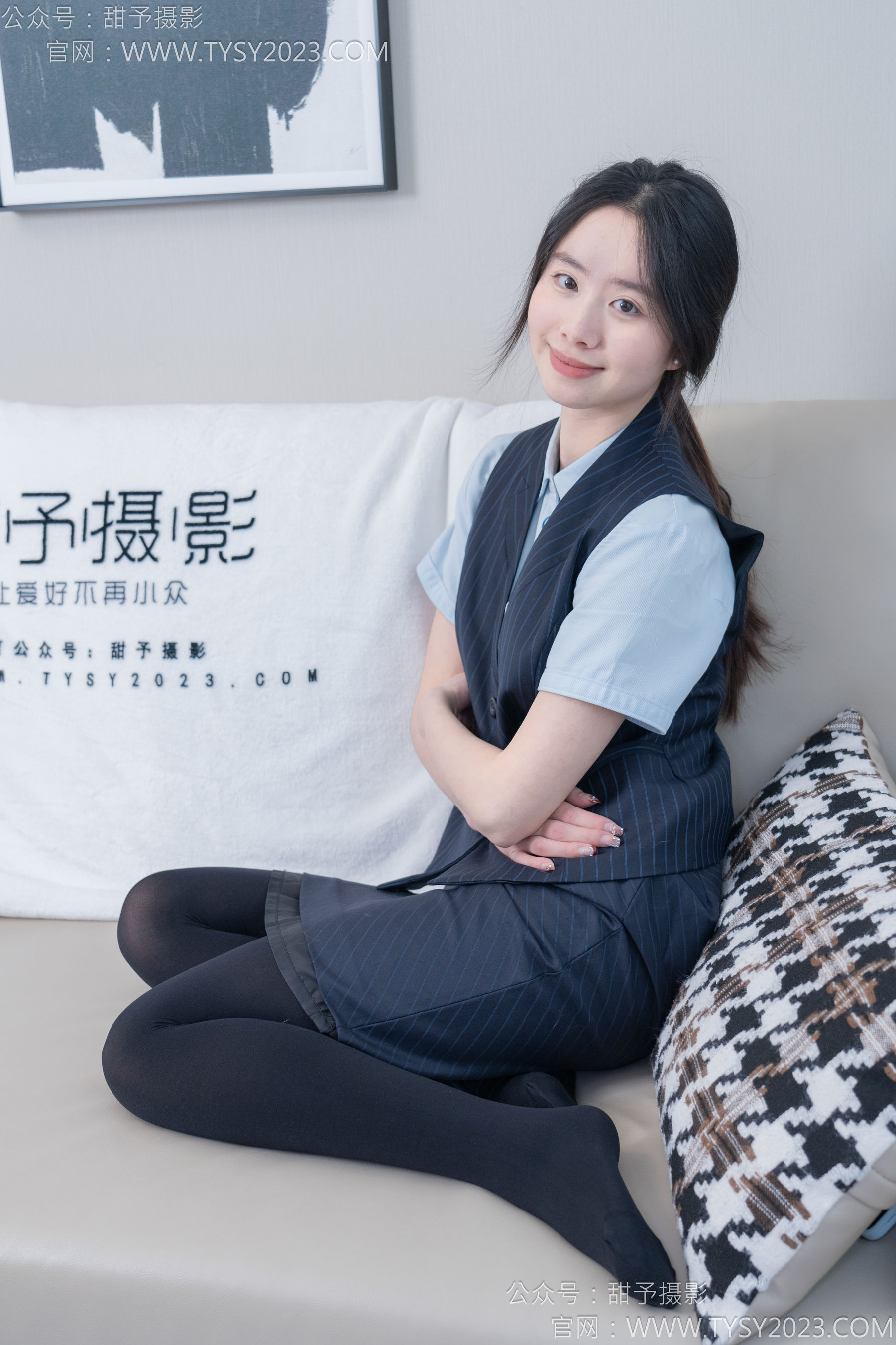 甜予摄影 No.187 知知 - 高跟鞋、厚黑丝/(127P)