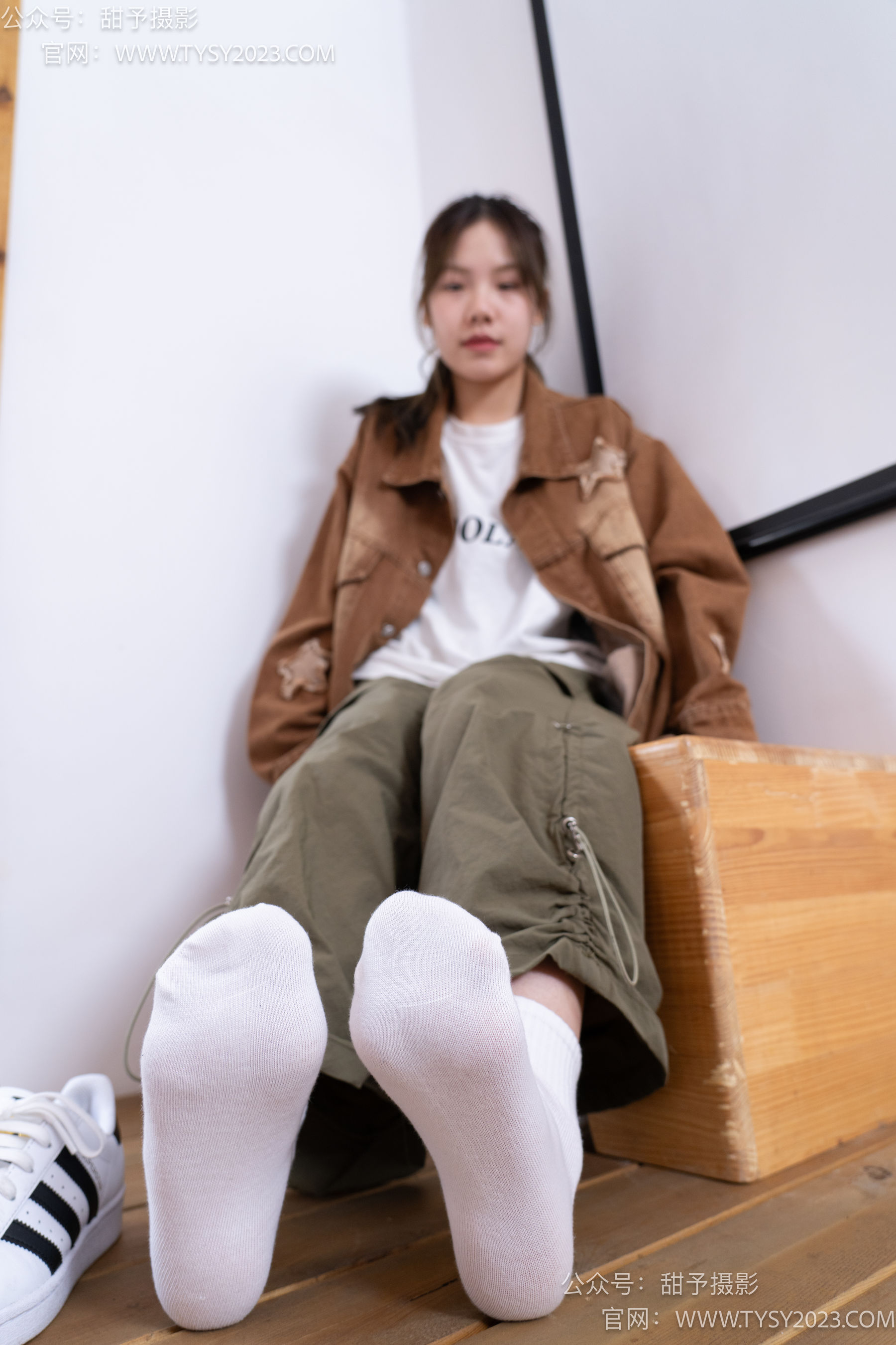 甜予摄影 No.161 双双 - 板鞋、白棉袜、裸足/(130P)