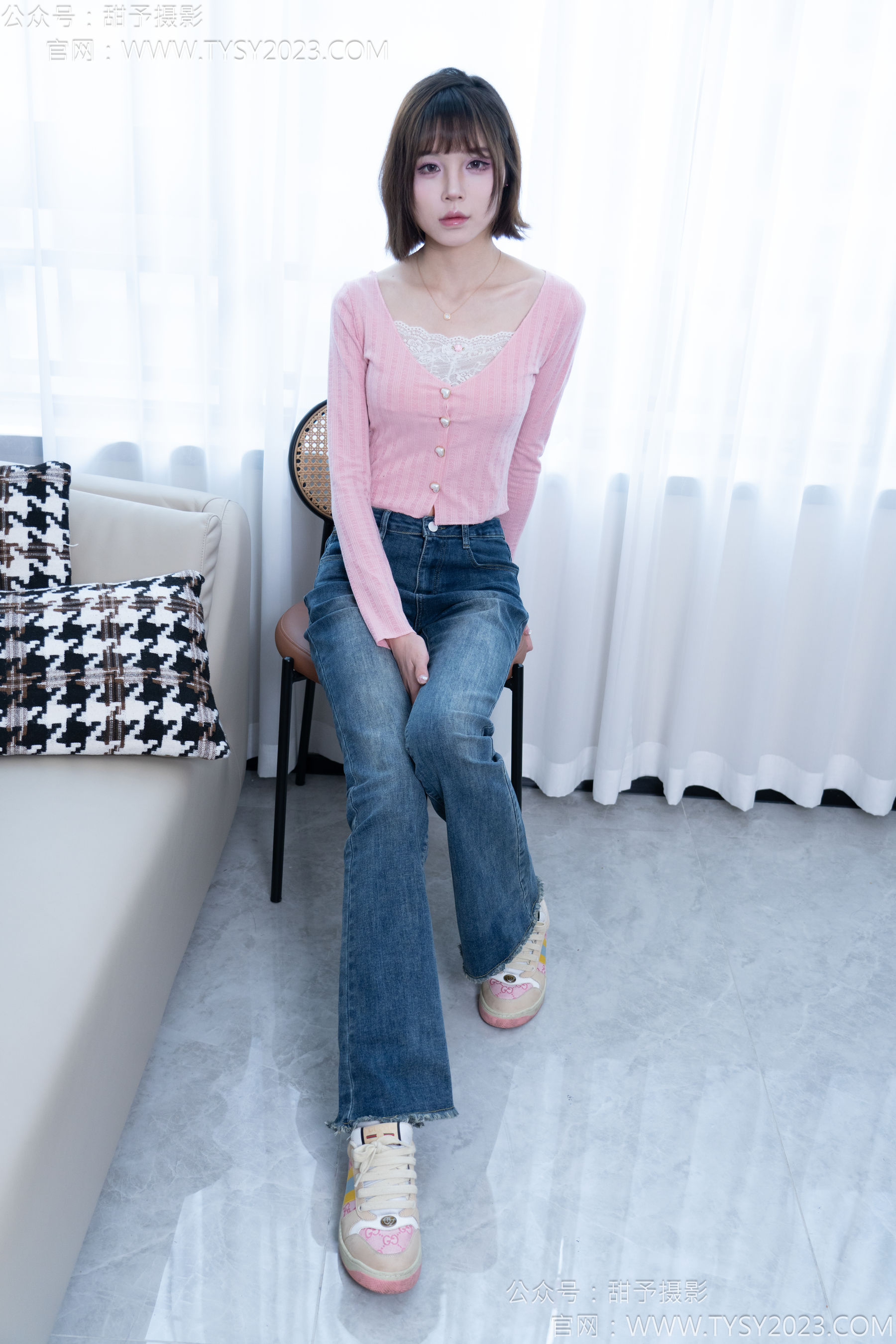 甜予摄影 No.170 珞珞 - 板鞋、白棉袜、裸足/(130P)