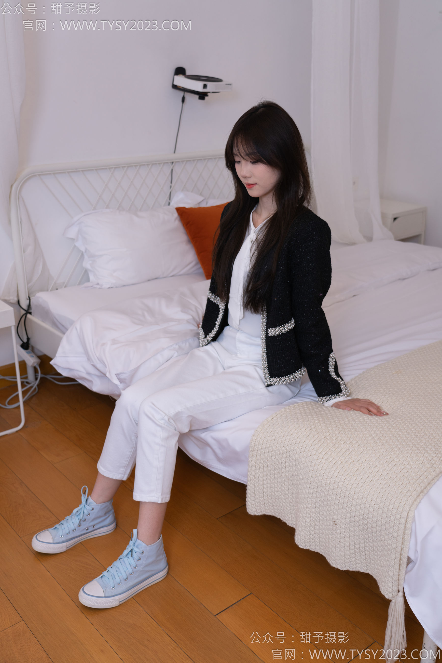 甜予摄影 No.171 璇璇 - 帆布鞋、白棉袜、抖腿剧情/(151P)