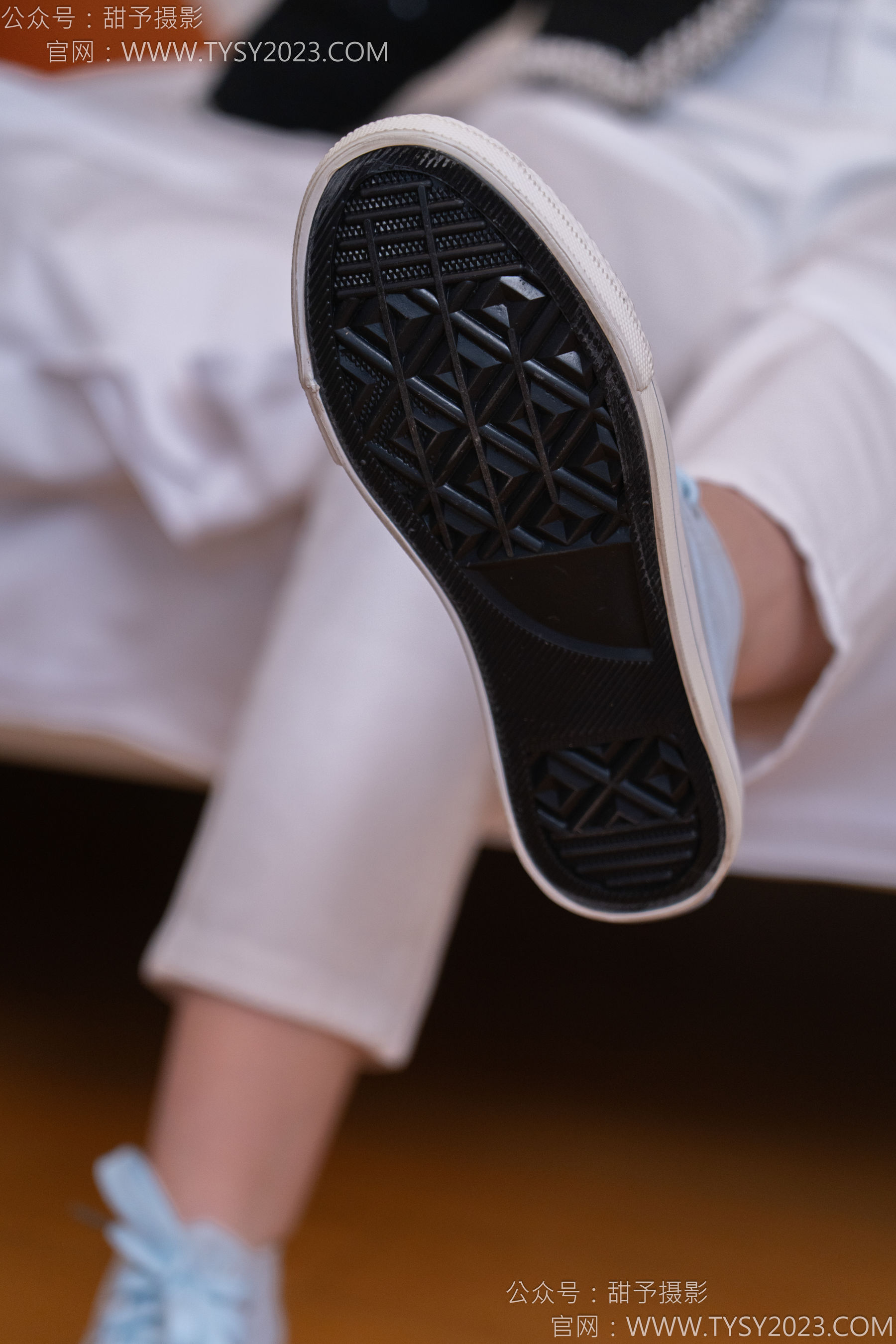 甜予摄影 No.171 璇璇 - 帆布鞋、白棉袜、抖腿剧情/(151P)