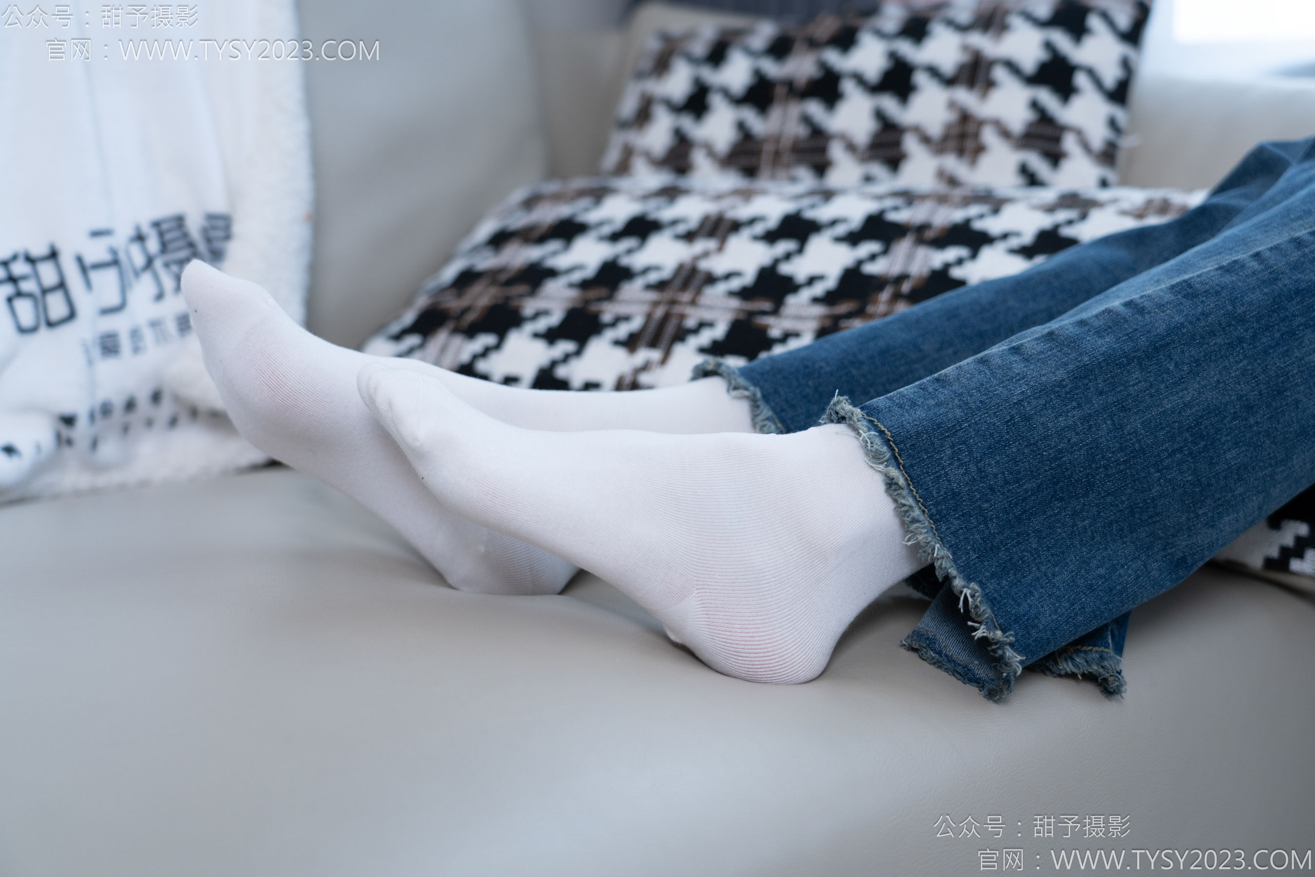 甜予摄影 No.170 珞珞 - 板鞋、白棉袜、裸足/(130P)