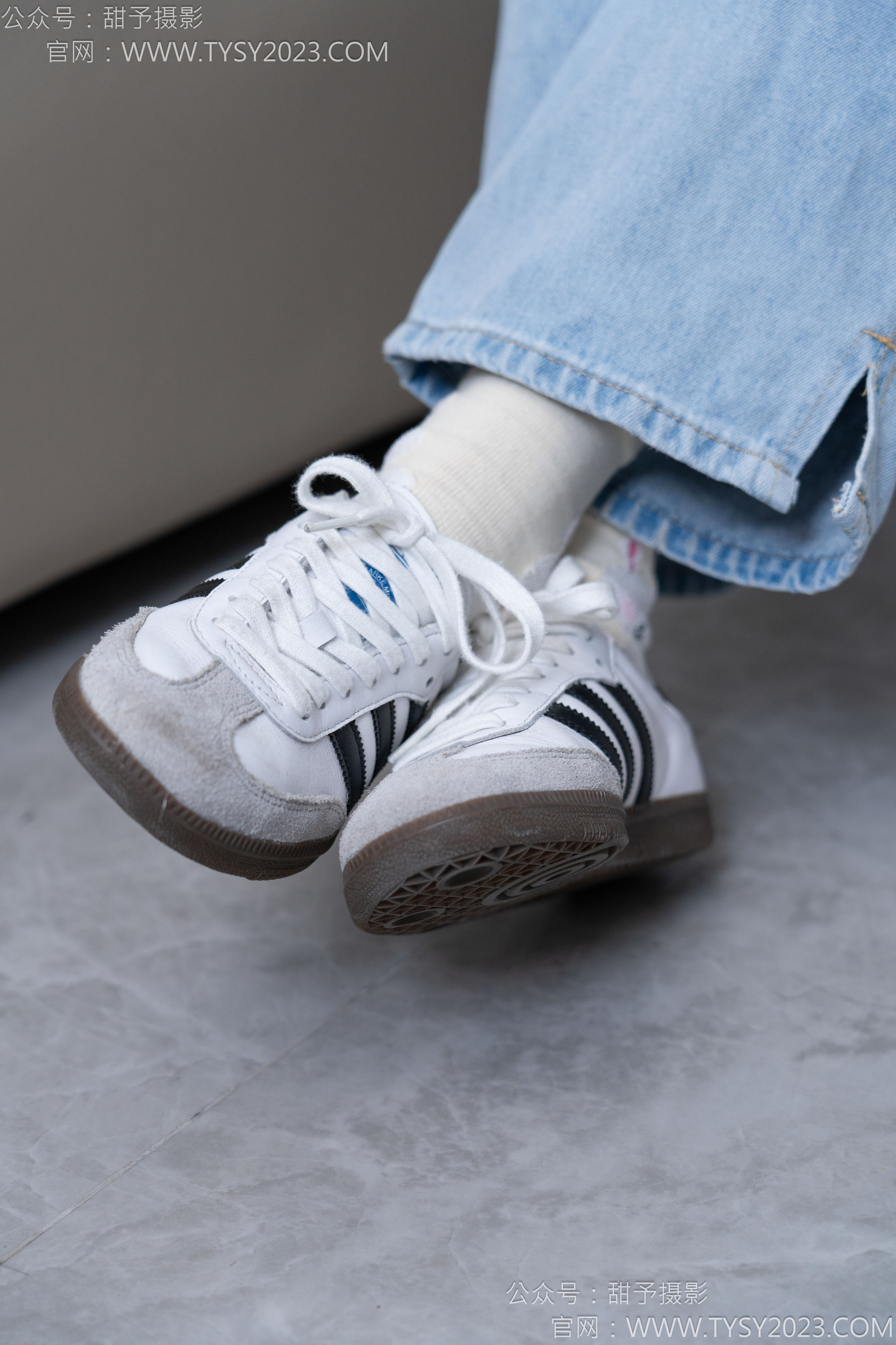 甜予摄影 No.160 番茄 - 板鞋、印花棉袜、裸足/(125P)