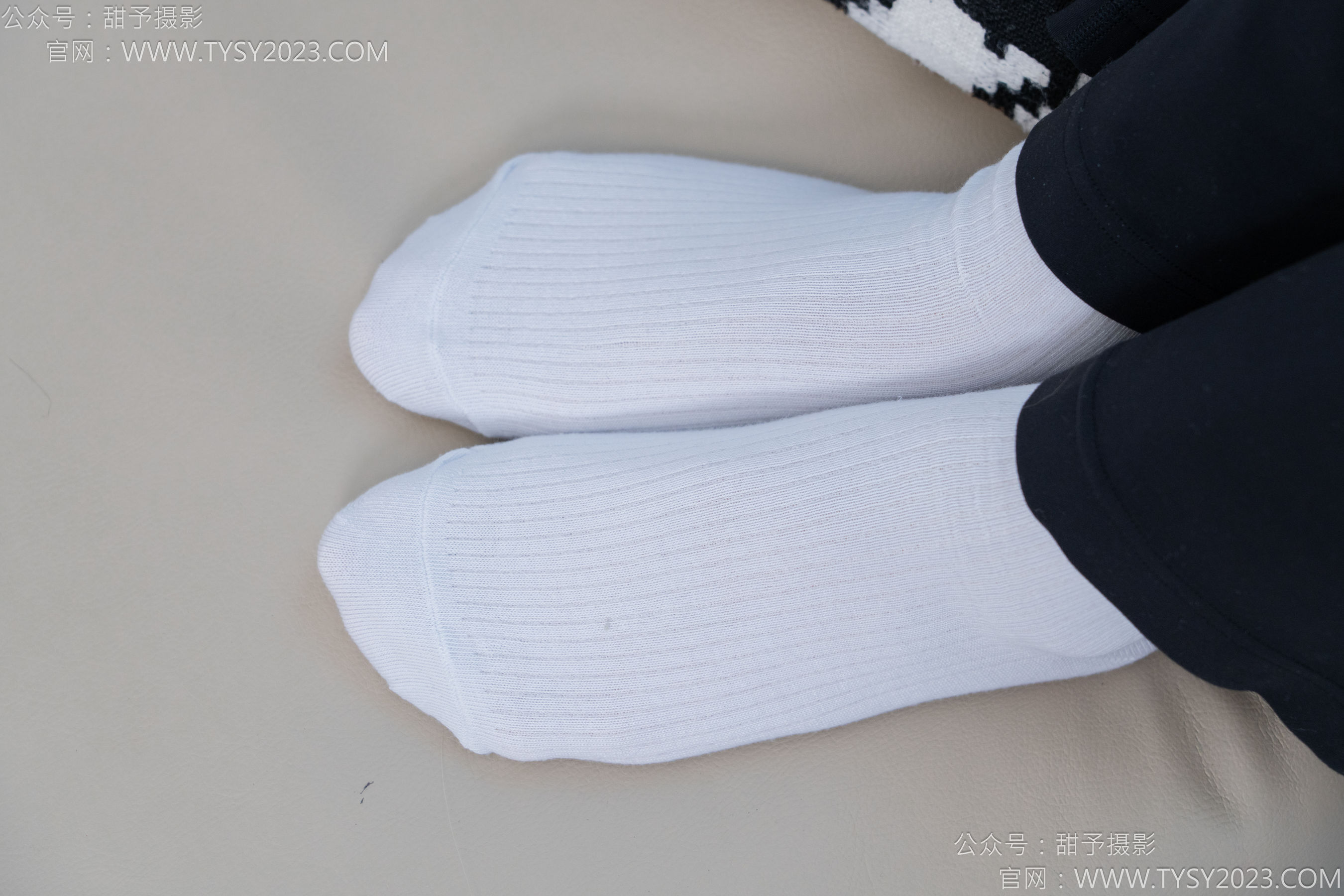 甜予摄影 No.169 贝壳 - 帆布鞋、白棉袜、裸足/(130P)