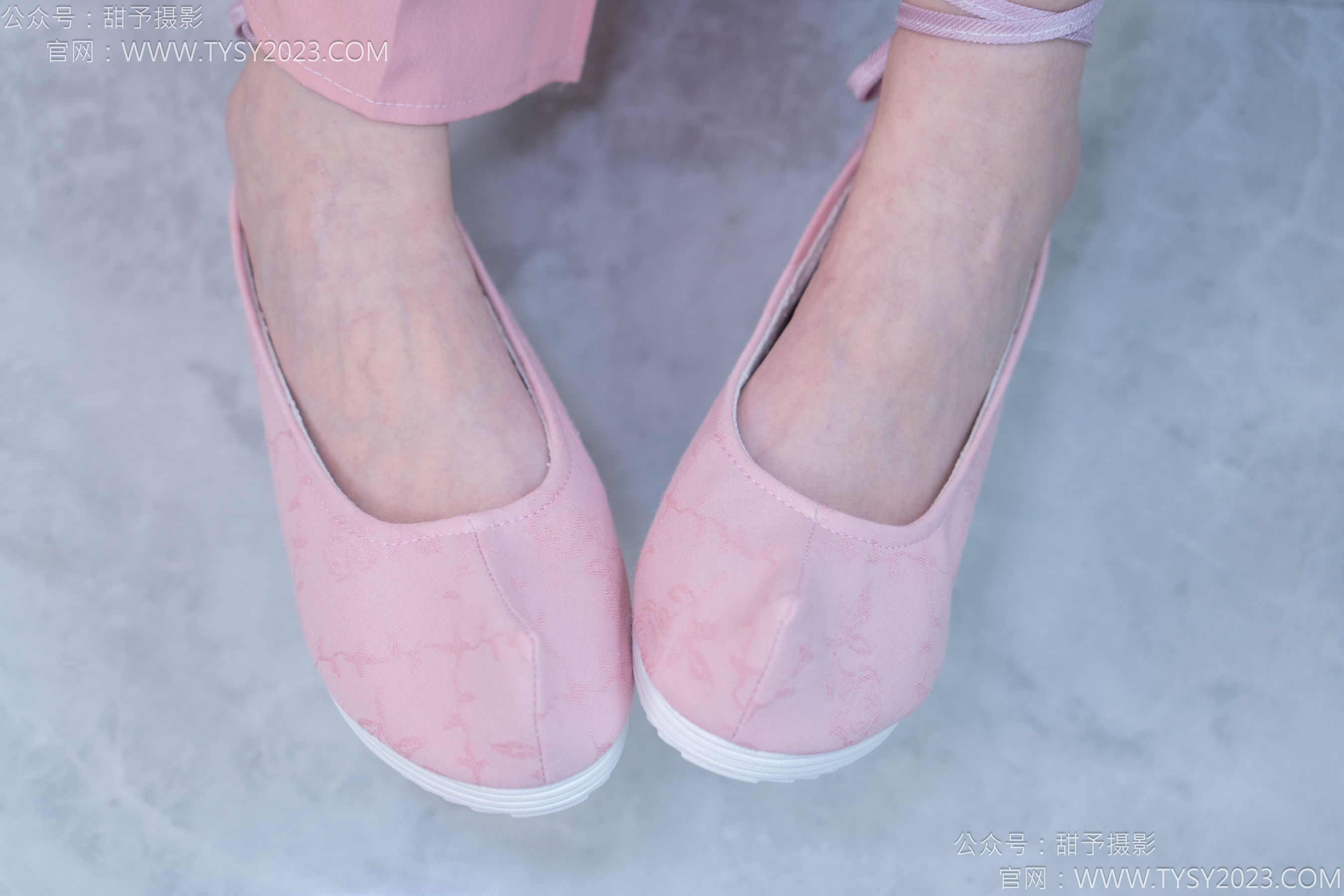 甜予摄影 No.183 知知 - 布鞋、白棉袜、裸足/(148P)