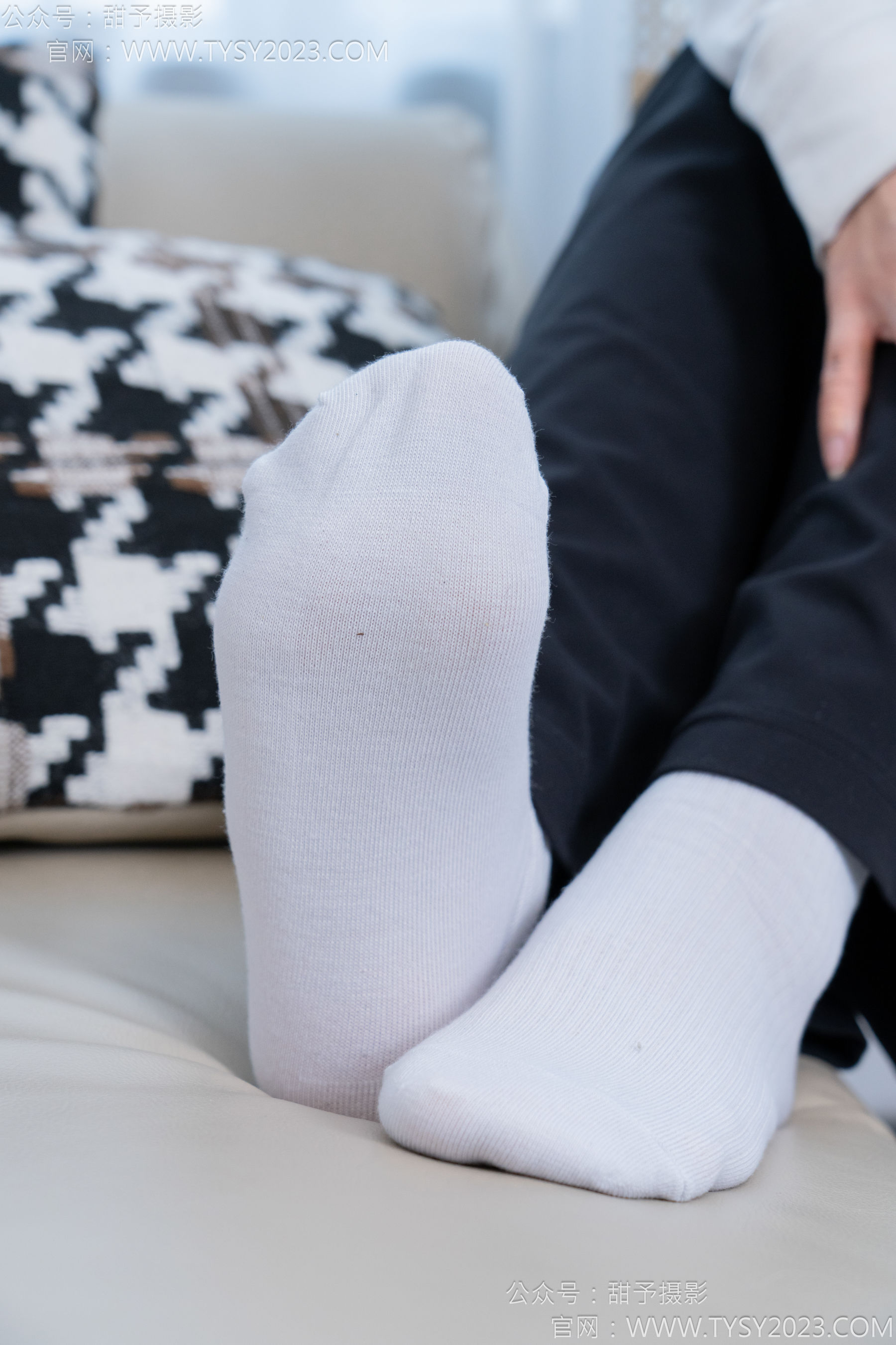 甜予摄影 No.169 贝壳 - 帆布鞋、白棉袜、裸足/(130P)