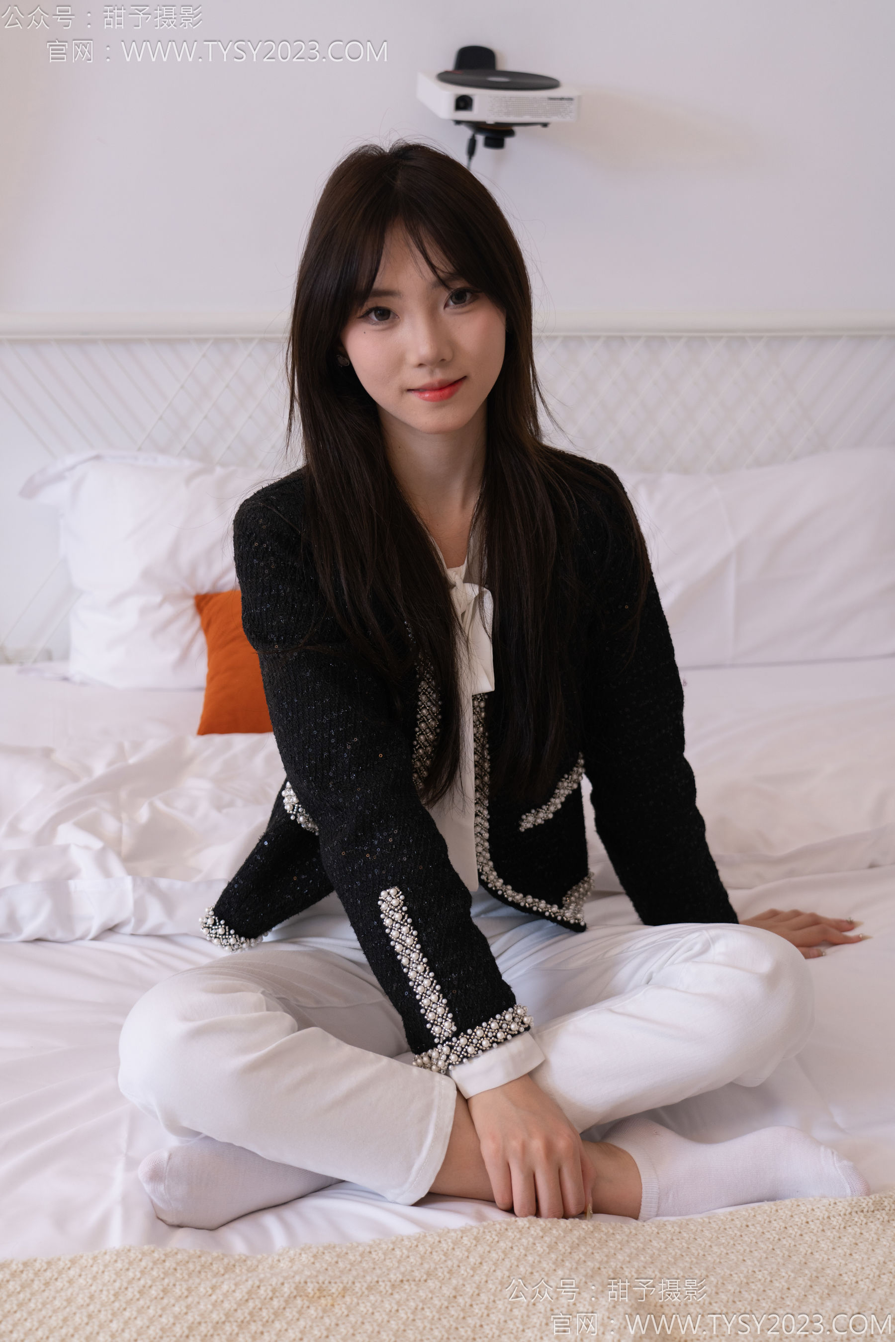 甜予摄影 No.171 璇璇 - 帆布鞋、白棉袜、抖腿剧情/(151P)