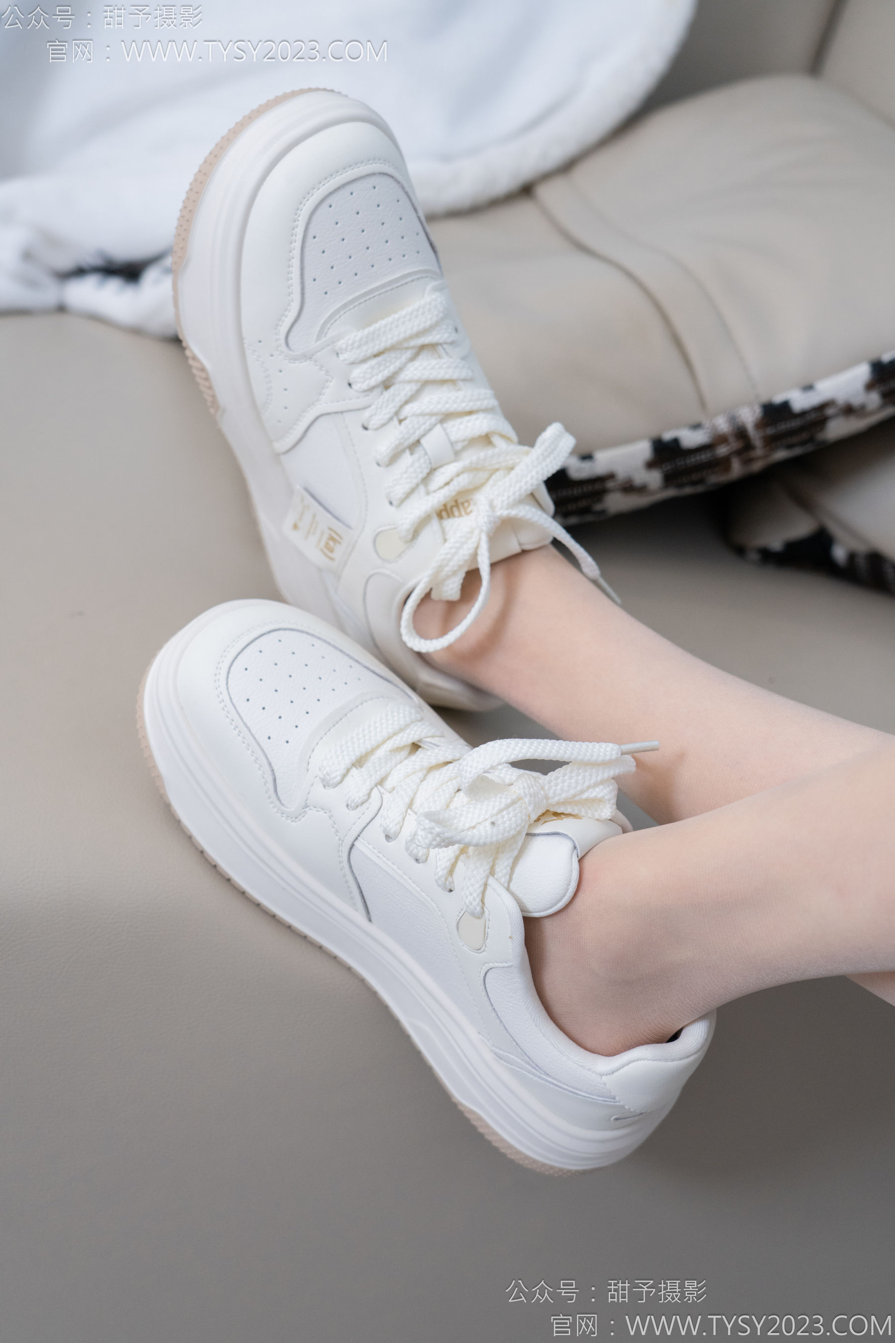 甜予摄影 No.184 澜澜 - 板鞋、薄肉丝/(125P)