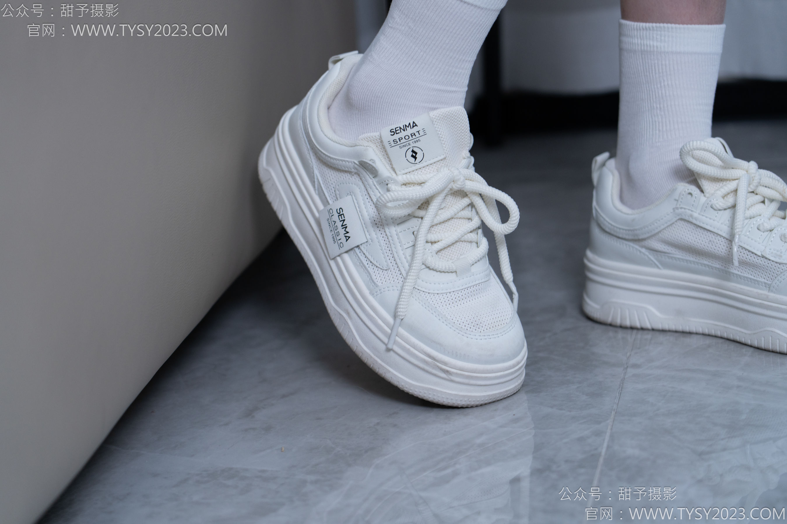 甜予摄影 No.164 珞珞 - 板鞋、白棉袜、裸足/(130P)