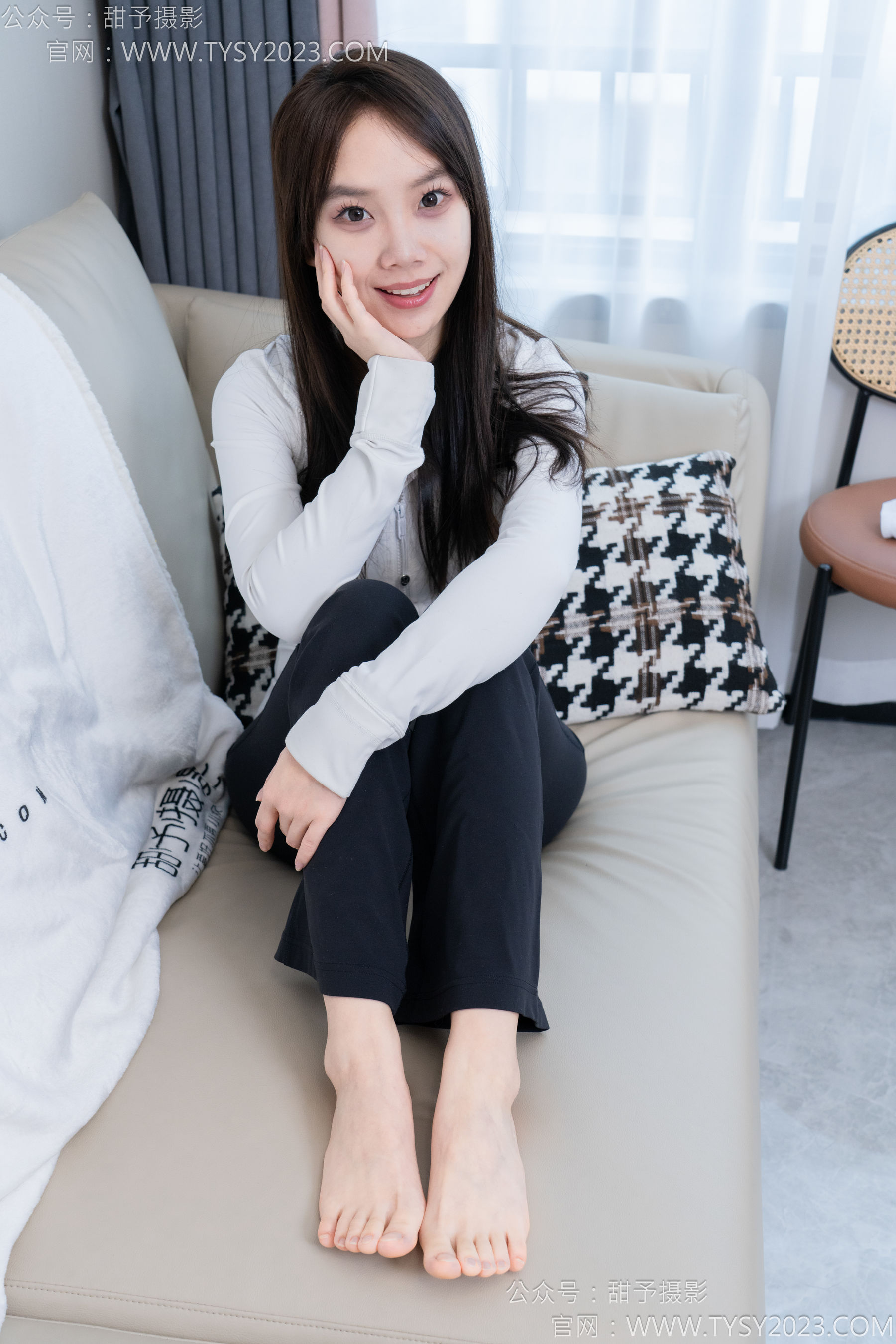 甜予摄影 No.169 贝壳 - 帆布鞋、白棉袜、裸足/(130P)