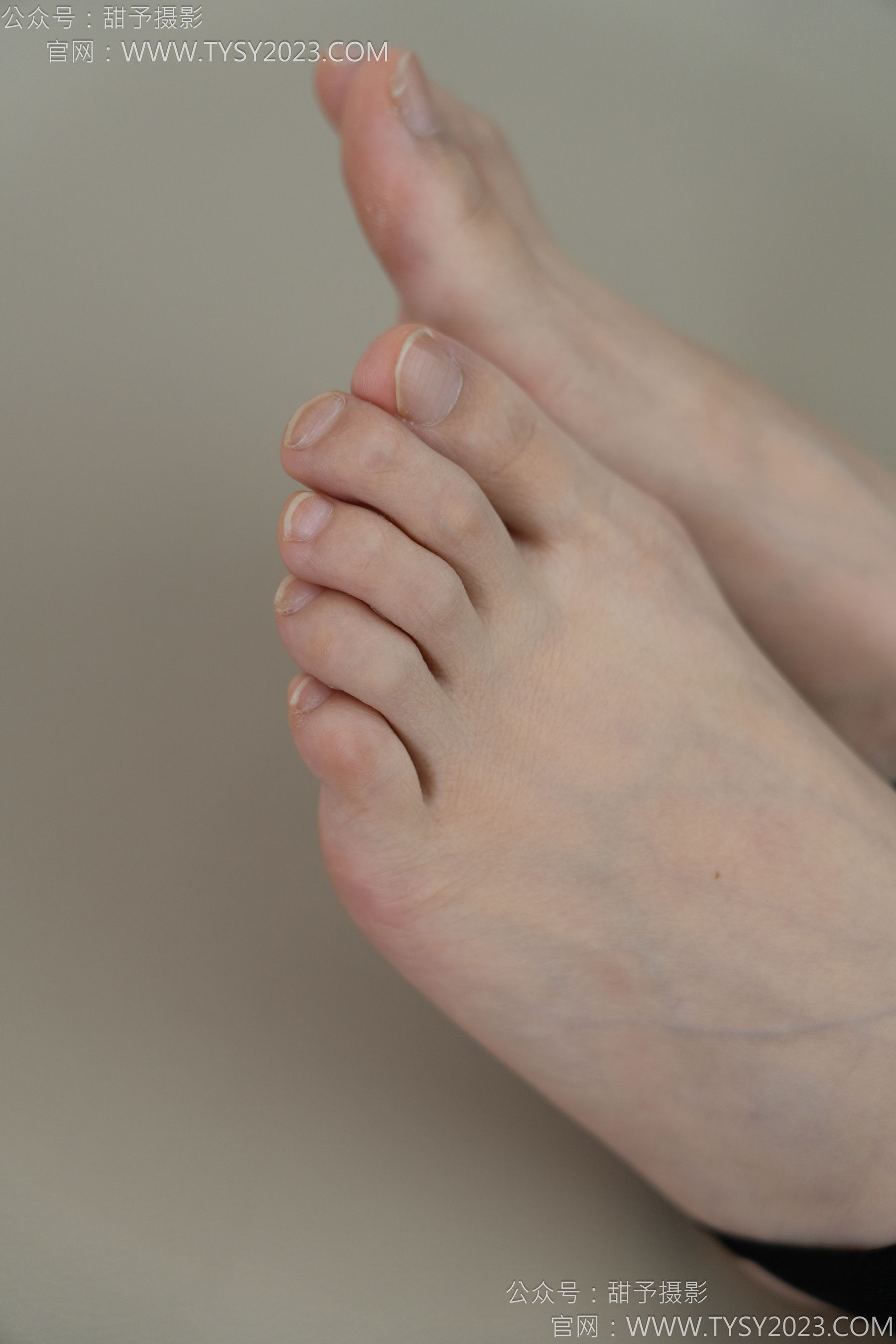 甜予摄影 No.158 梦梦 - 高跟鞋、短肉丝、短黑丝、裸足/(130P)