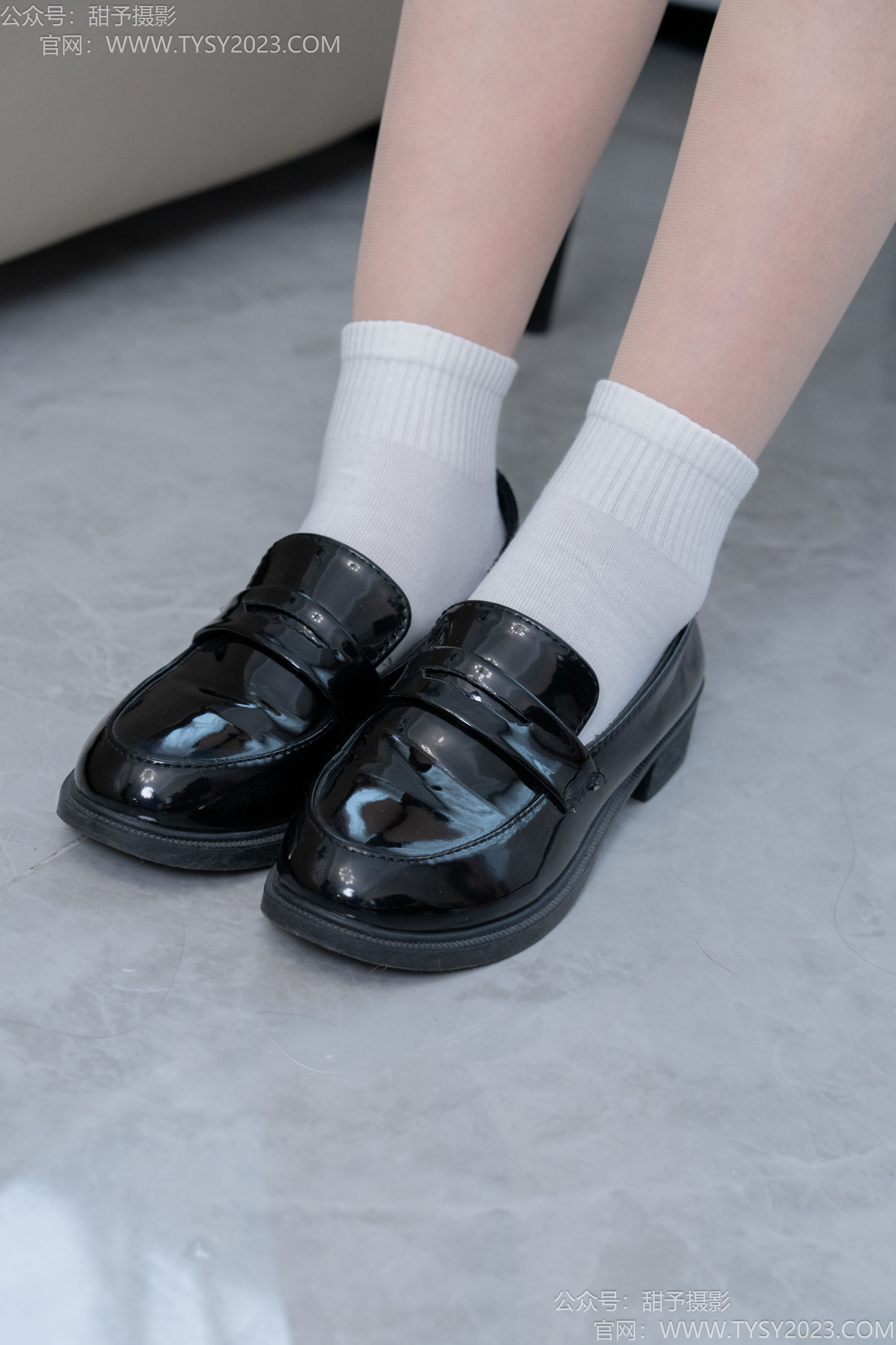 甜予摄影 No.191 贝壳 - 皮鞋、白棉袜、薄肉丝/(135P)