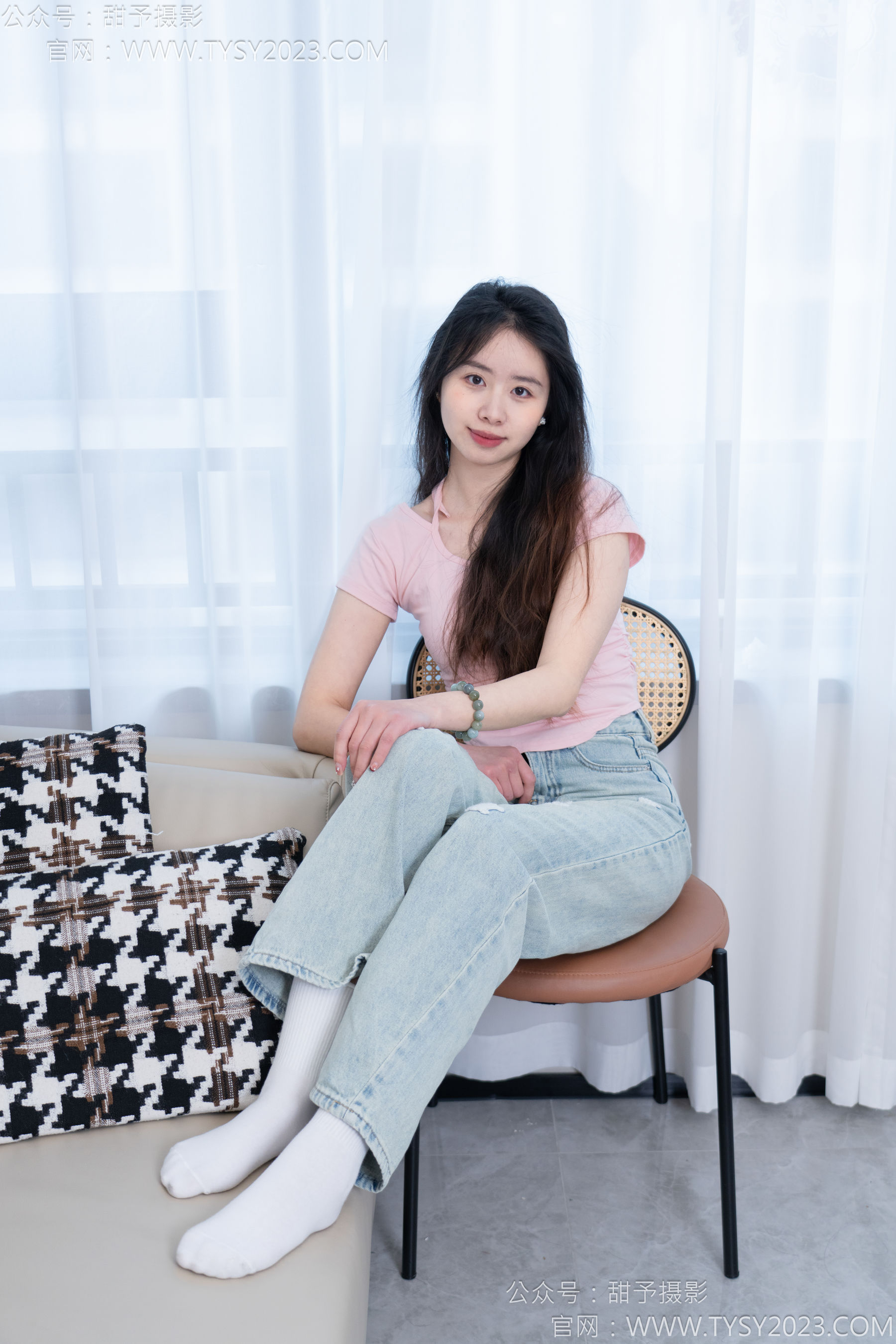 甜予摄影 No.162 知知 - 皮鞋、白棉袜、裸足/(125P)