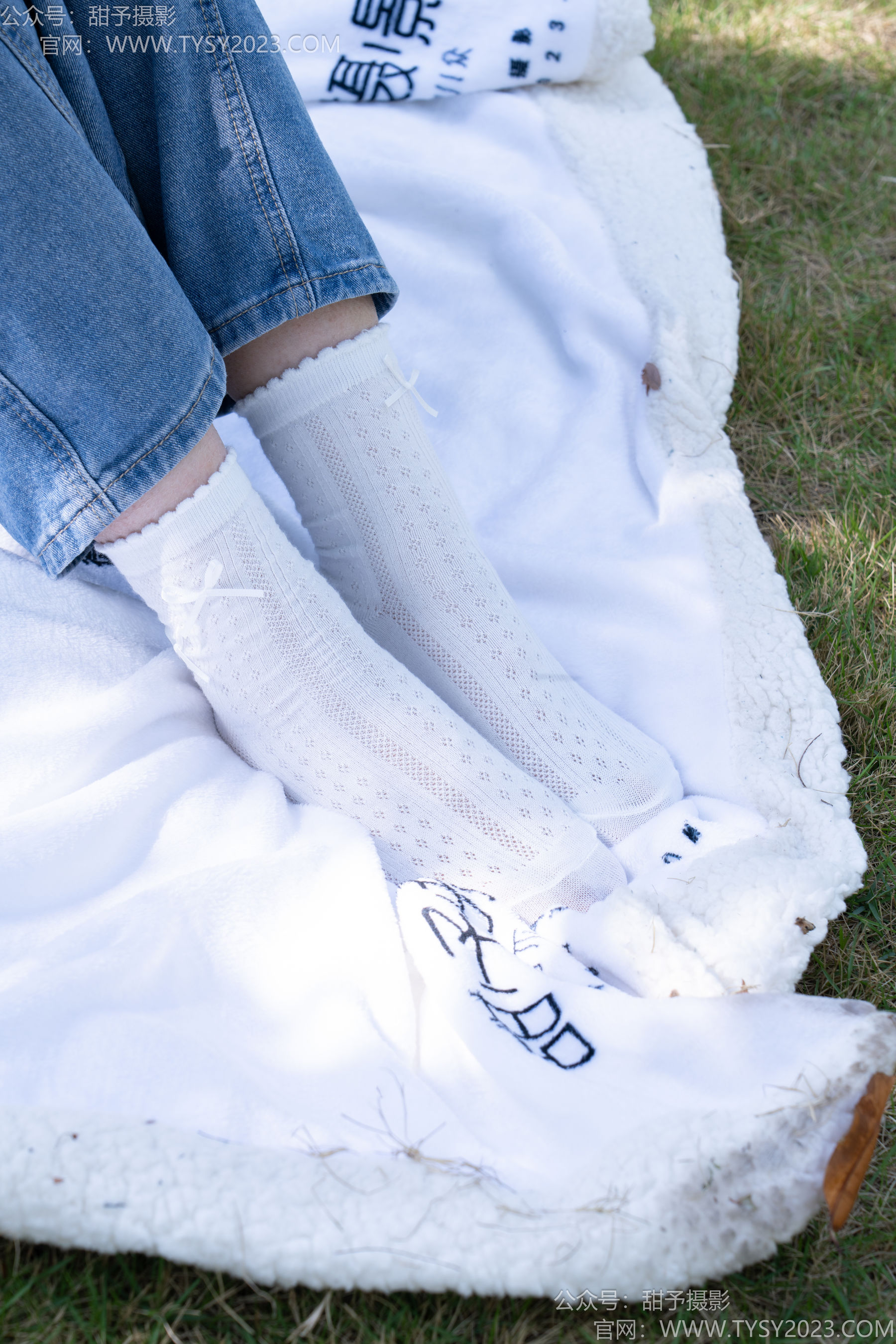 甜予摄影 No.194 小橙子 - 板鞋、白棉袜、裸足/(130P)