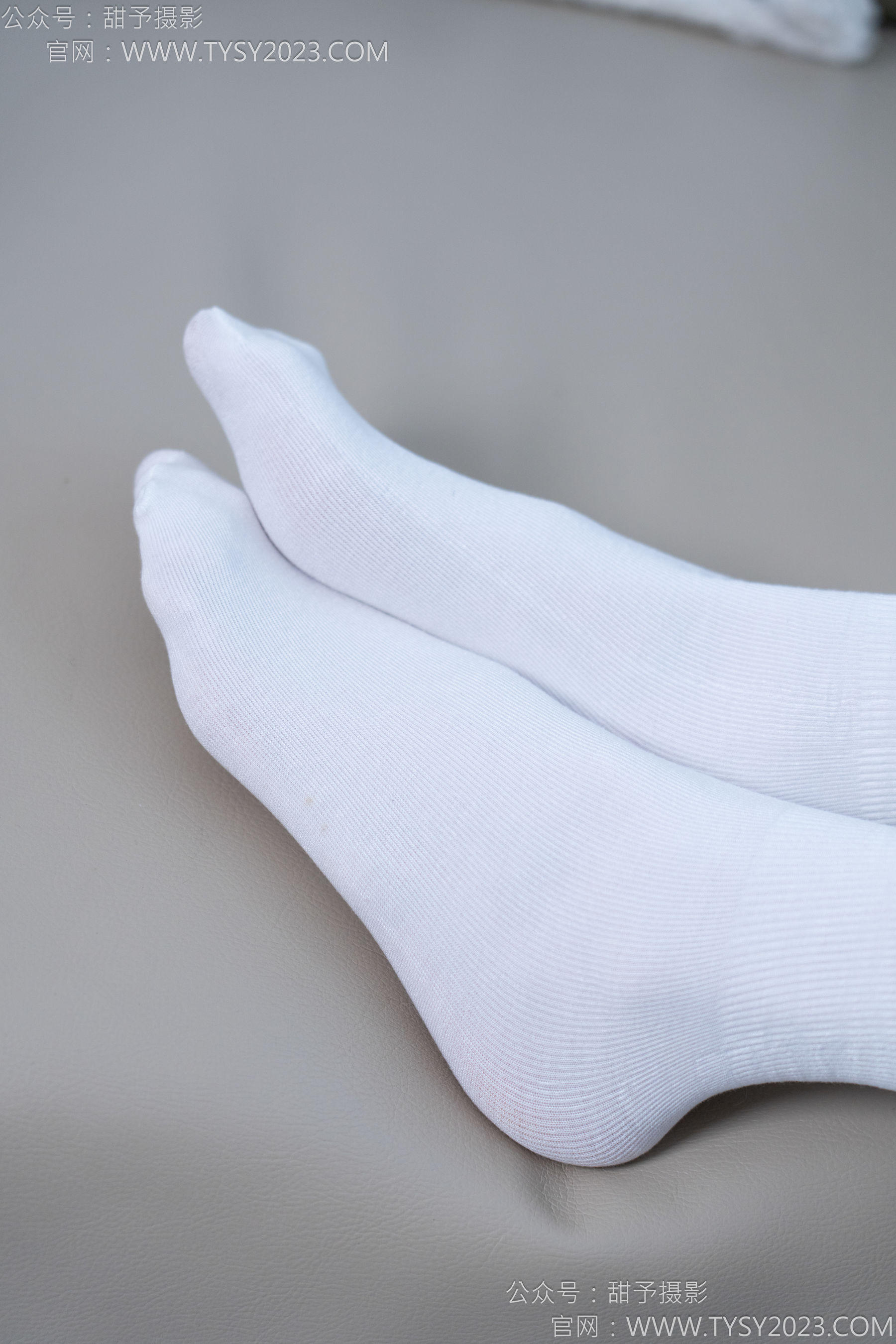 甜予摄影 No.164 珞珞 - 板鞋、白棉袜、裸足/(130P)