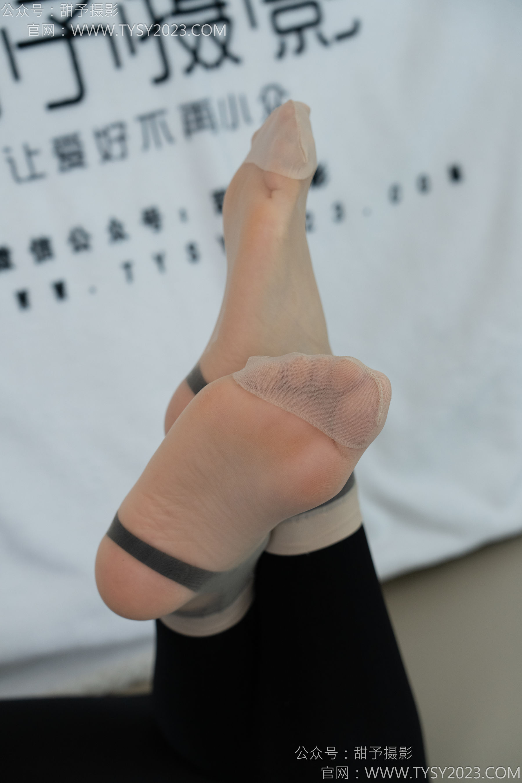 甜予摄影 No.158 梦梦 - 高跟鞋、短肉丝、短黑丝、裸足/(130P)