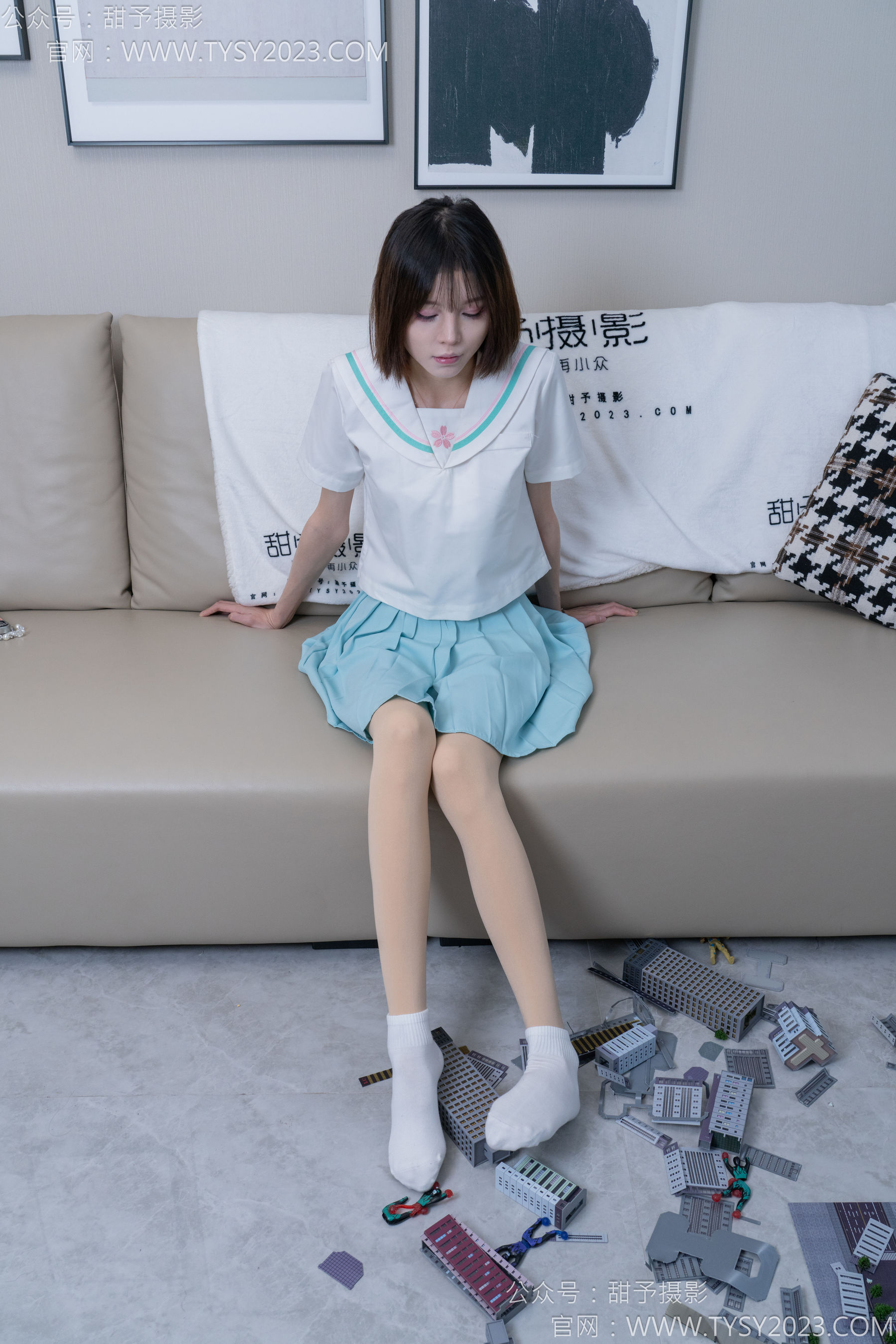 甜予摄影 No.182 珞珞 - 板鞋、白棉袜、厚肉丝、小人国剧情/(134P)