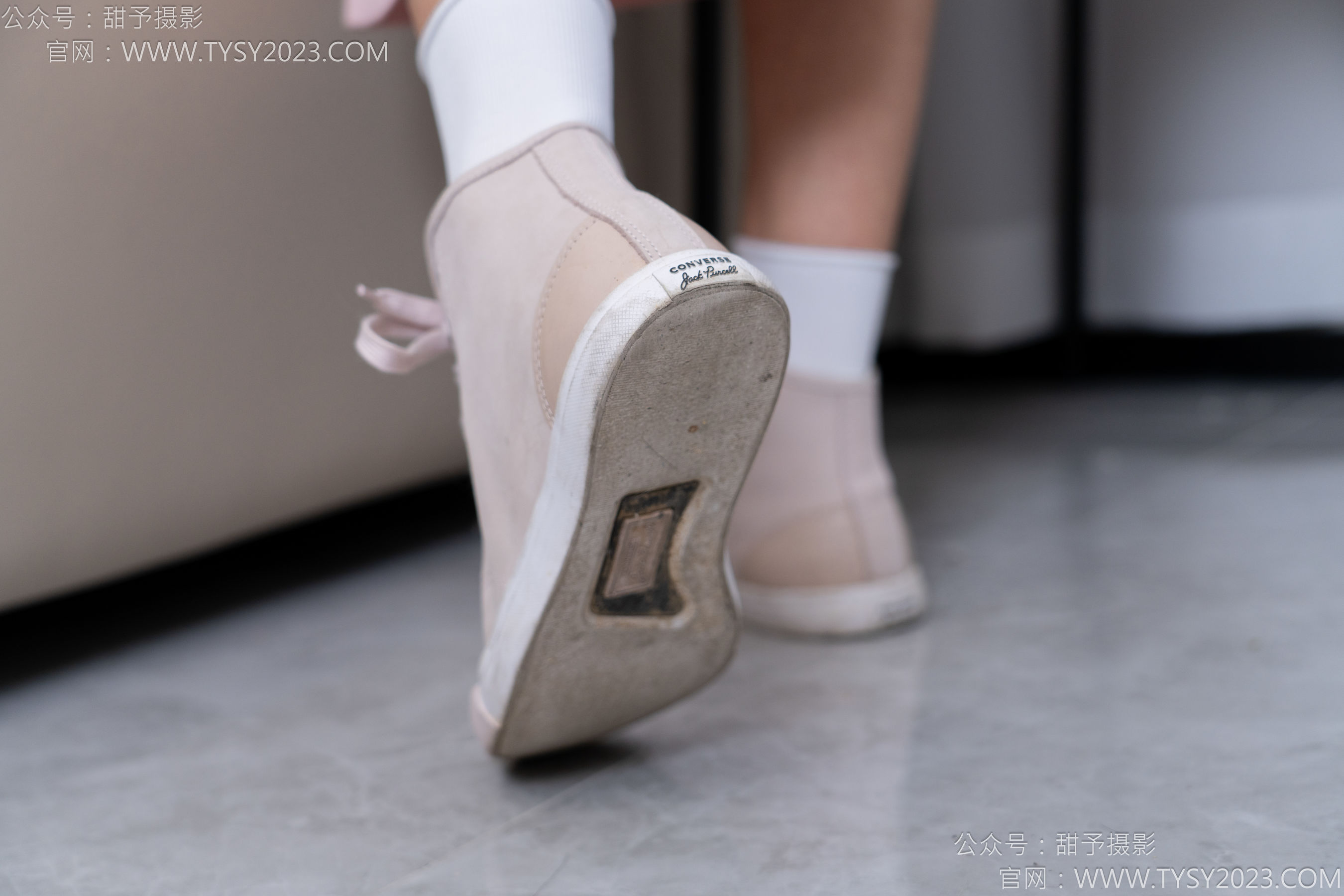 甜予摄影 No.186 娃娃 - 帆布鞋、白棉袜、裸足/(129P)