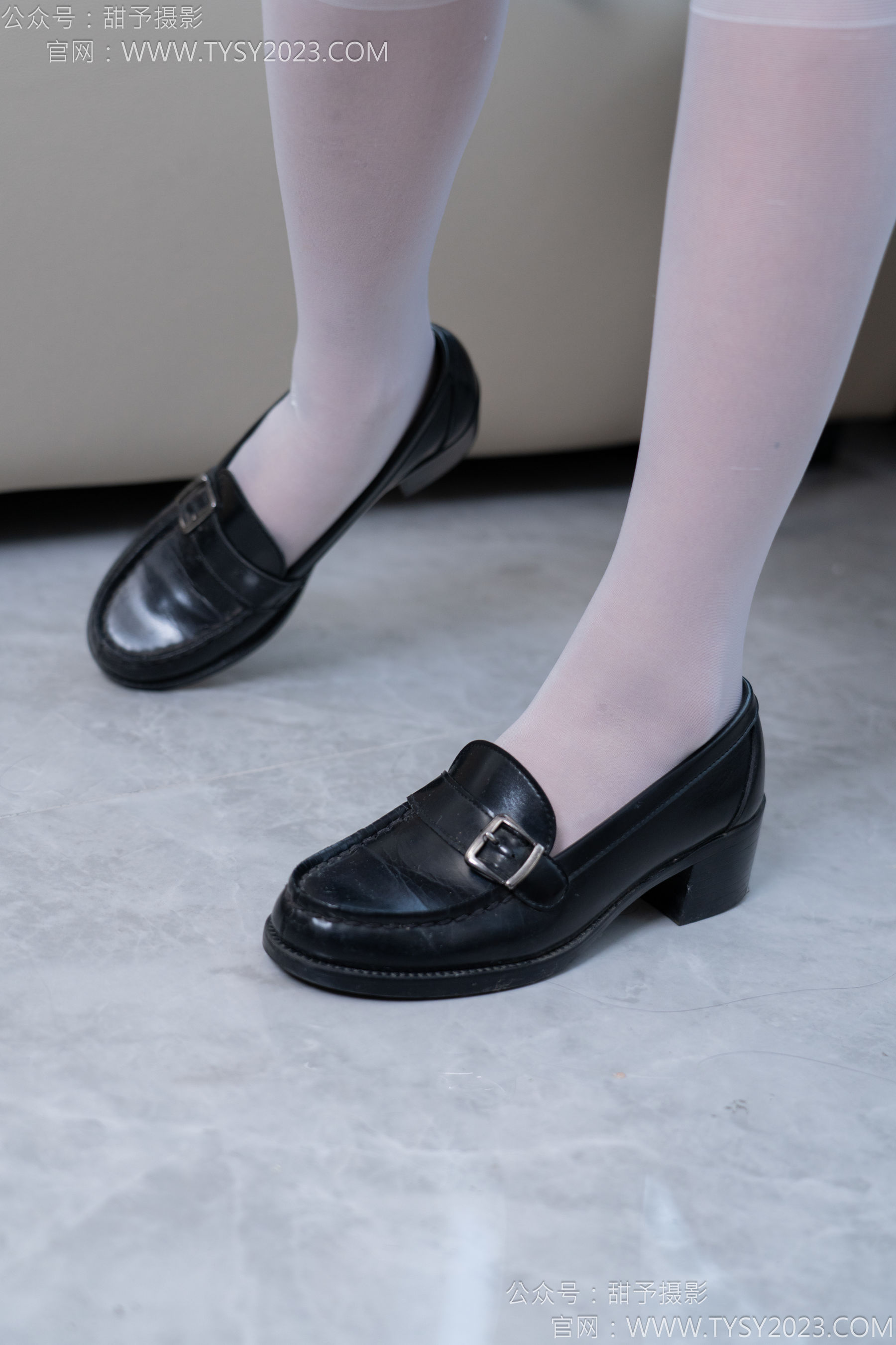 甜予摄影 No.166 酥酥 - 皮鞋、半白丝、裸足/(127P)