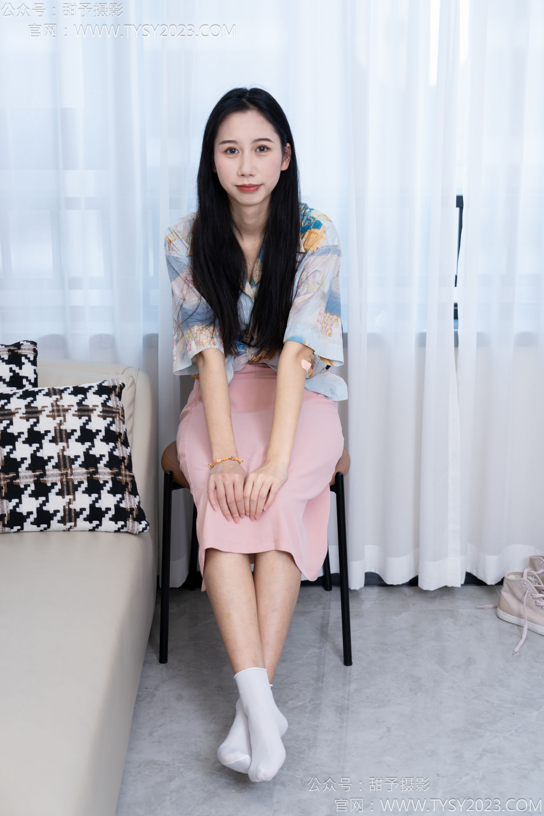 甜予摄影 No.186 娃娃 - 帆布鞋、白棉袜、裸足/(129P)