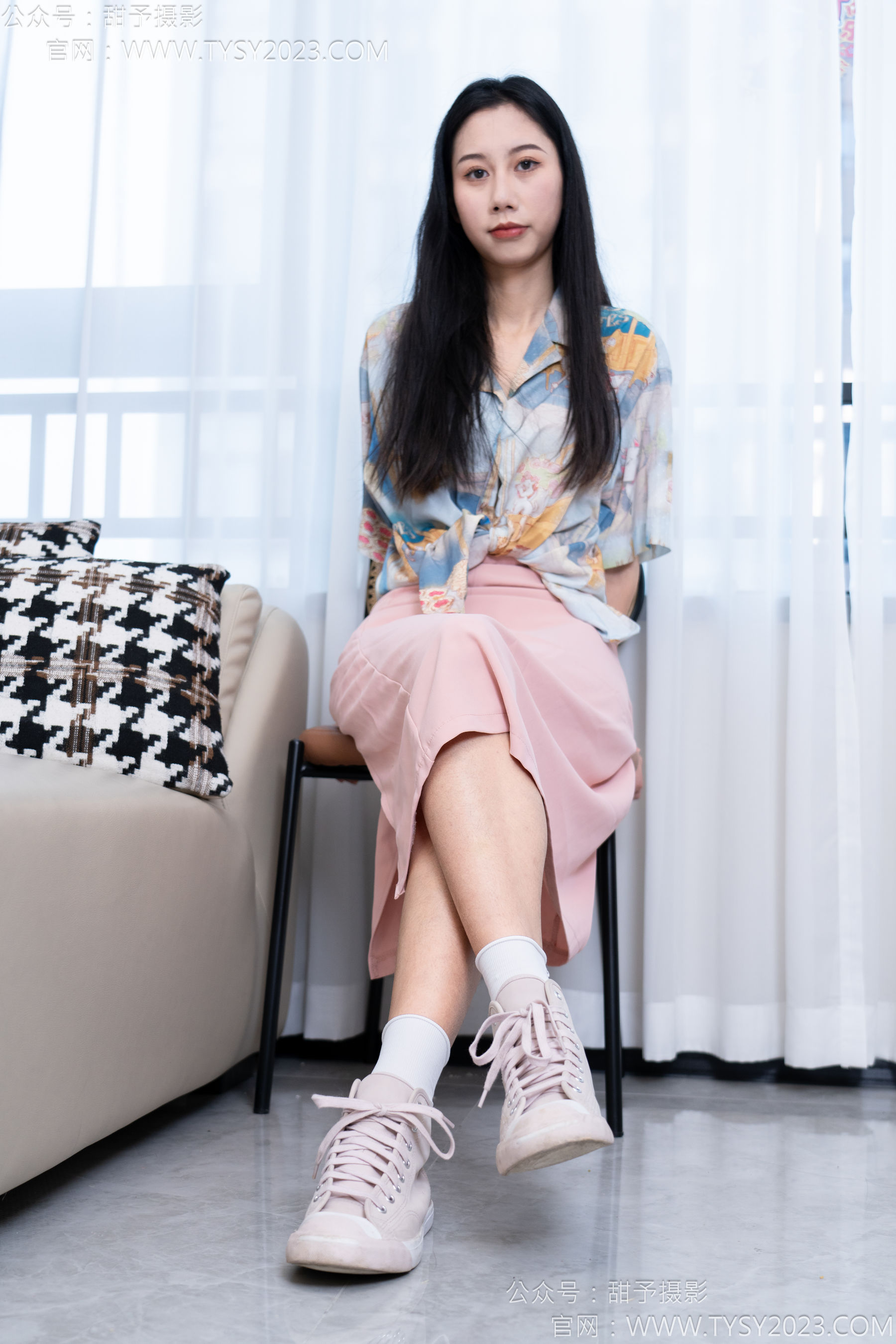 甜予摄影 No.186 娃娃 - 帆布鞋、白棉袜、裸足/(129P)