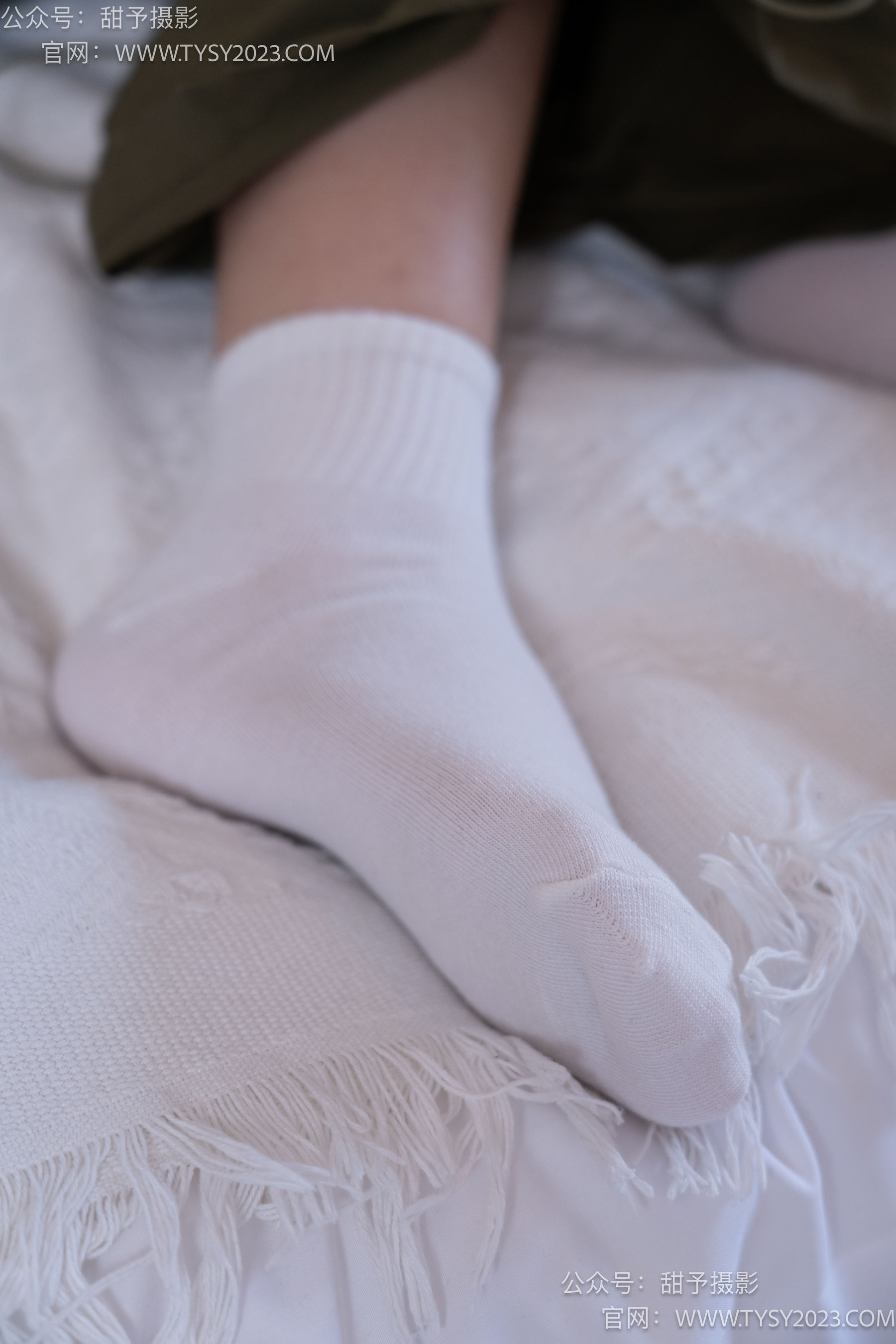 甜予摄影 No.161 双双 - 板鞋、白棉袜、裸足/(130P)