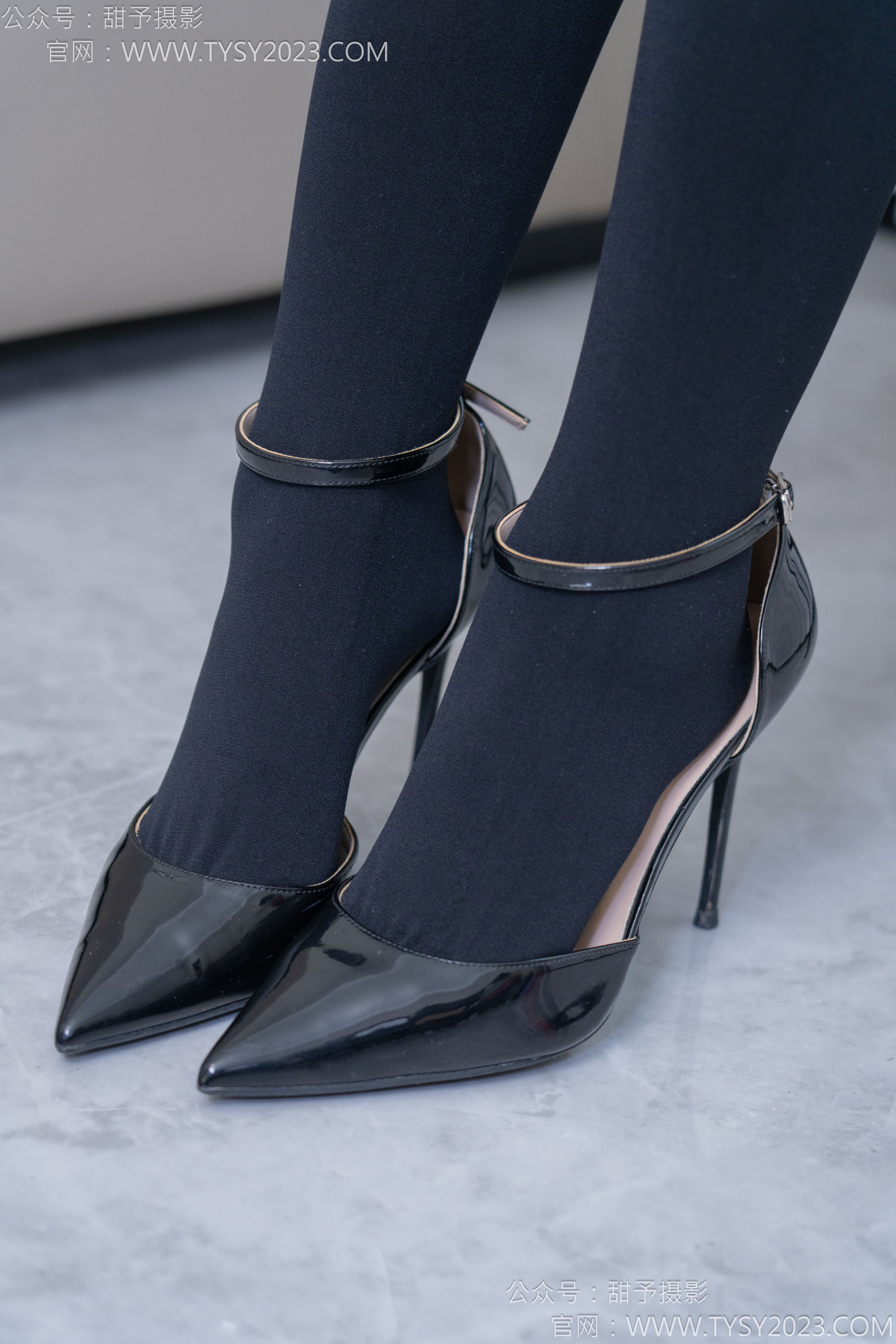 甜予摄影 No.187 知知 - 高跟鞋、厚黑丝/(127P)