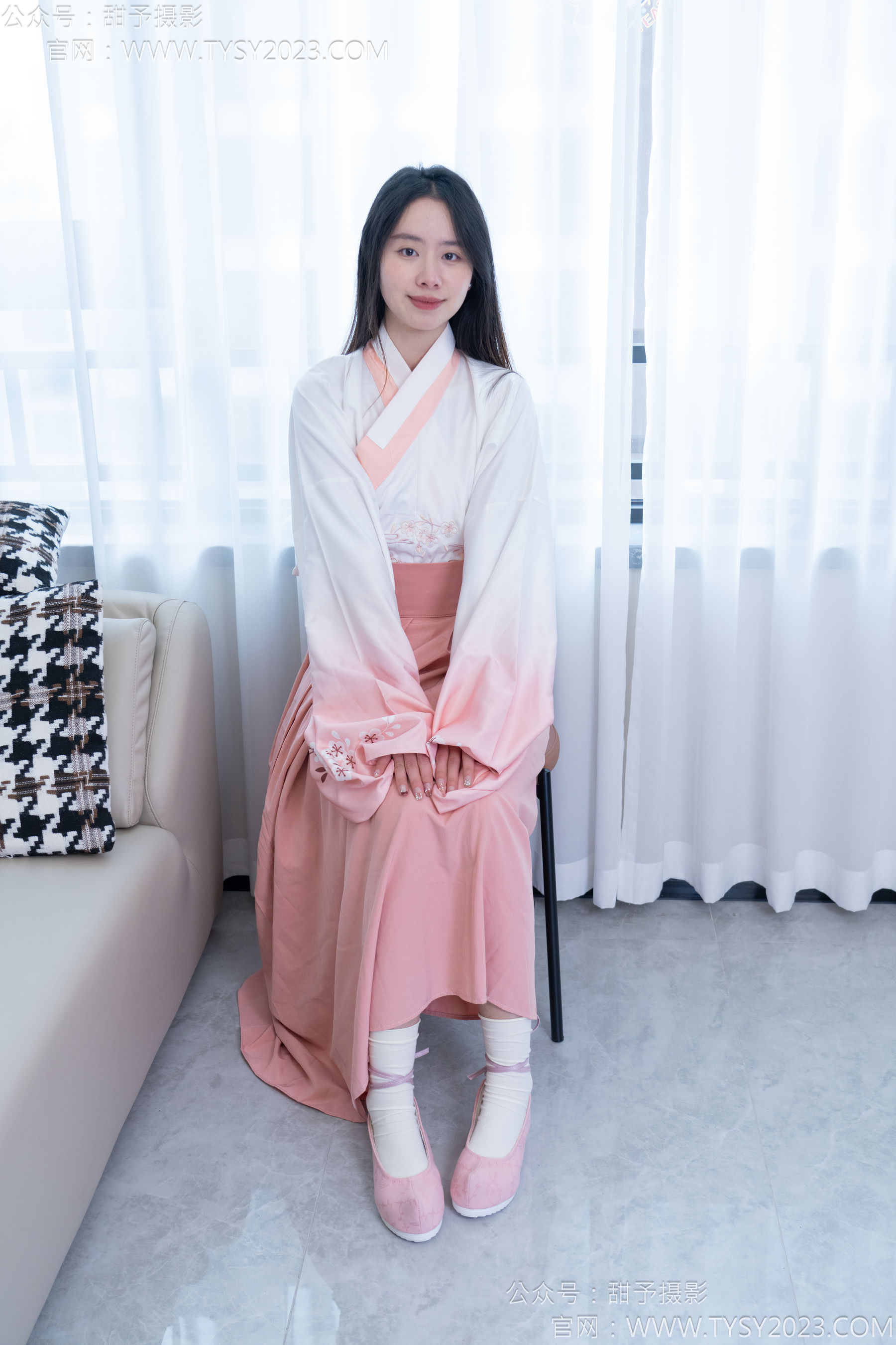 甜予摄影 No.183 知知 - 布鞋、白棉袜、裸足/(148P)