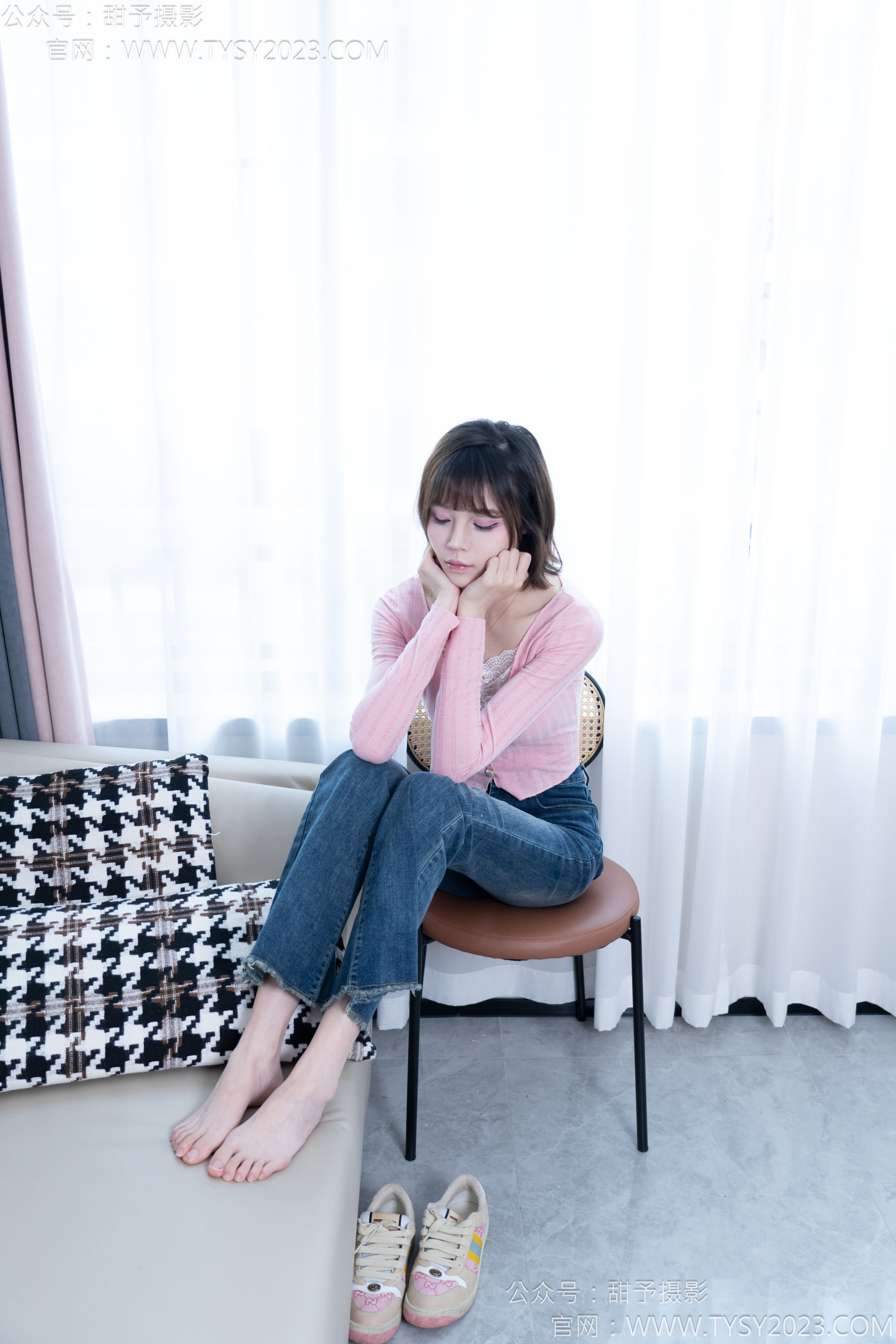 甜予摄影 No.170 珞珞 - 板鞋、白棉袜、裸足/(130P)