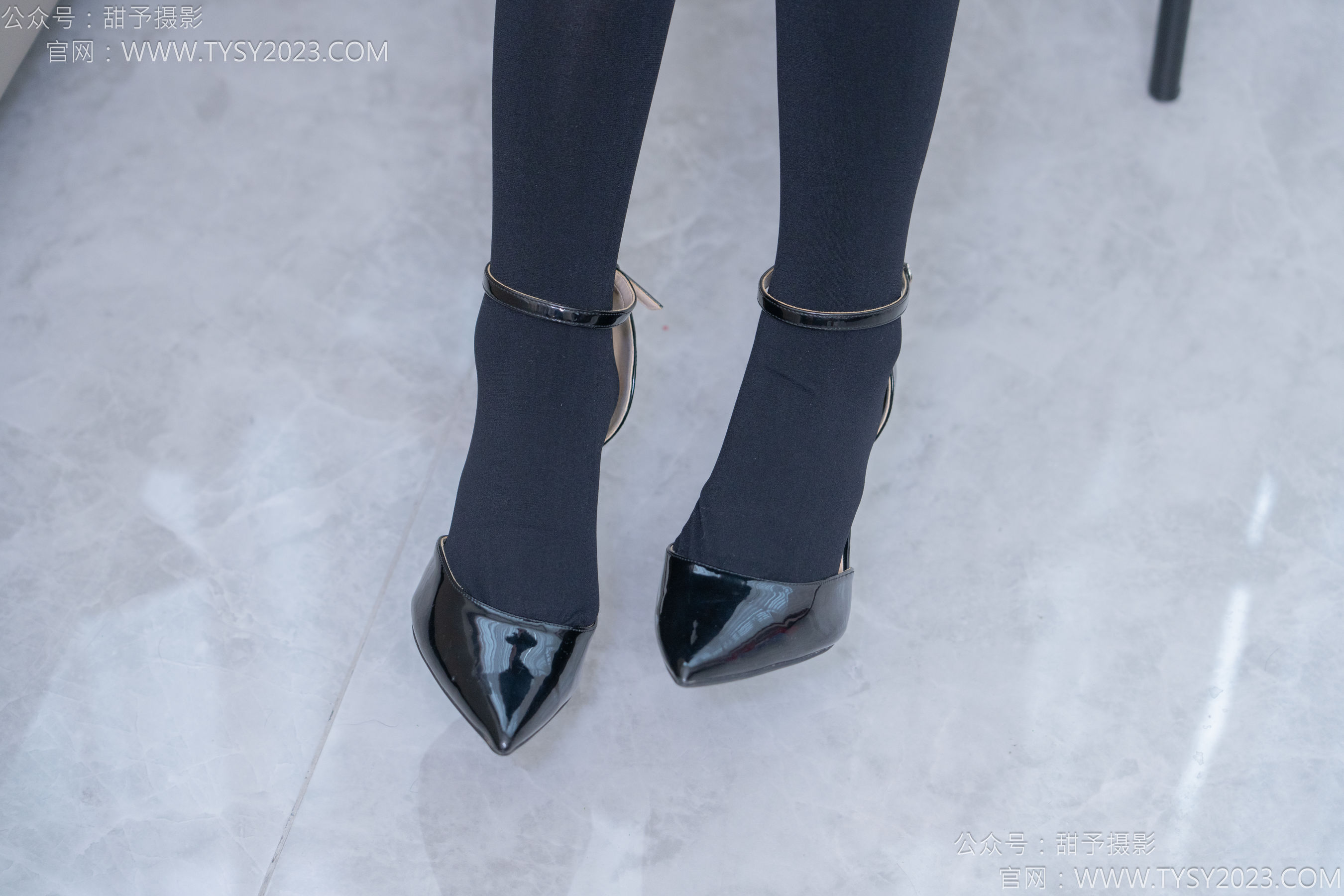 甜予摄影 No.187 知知 - 高跟鞋、厚黑丝/(127P)