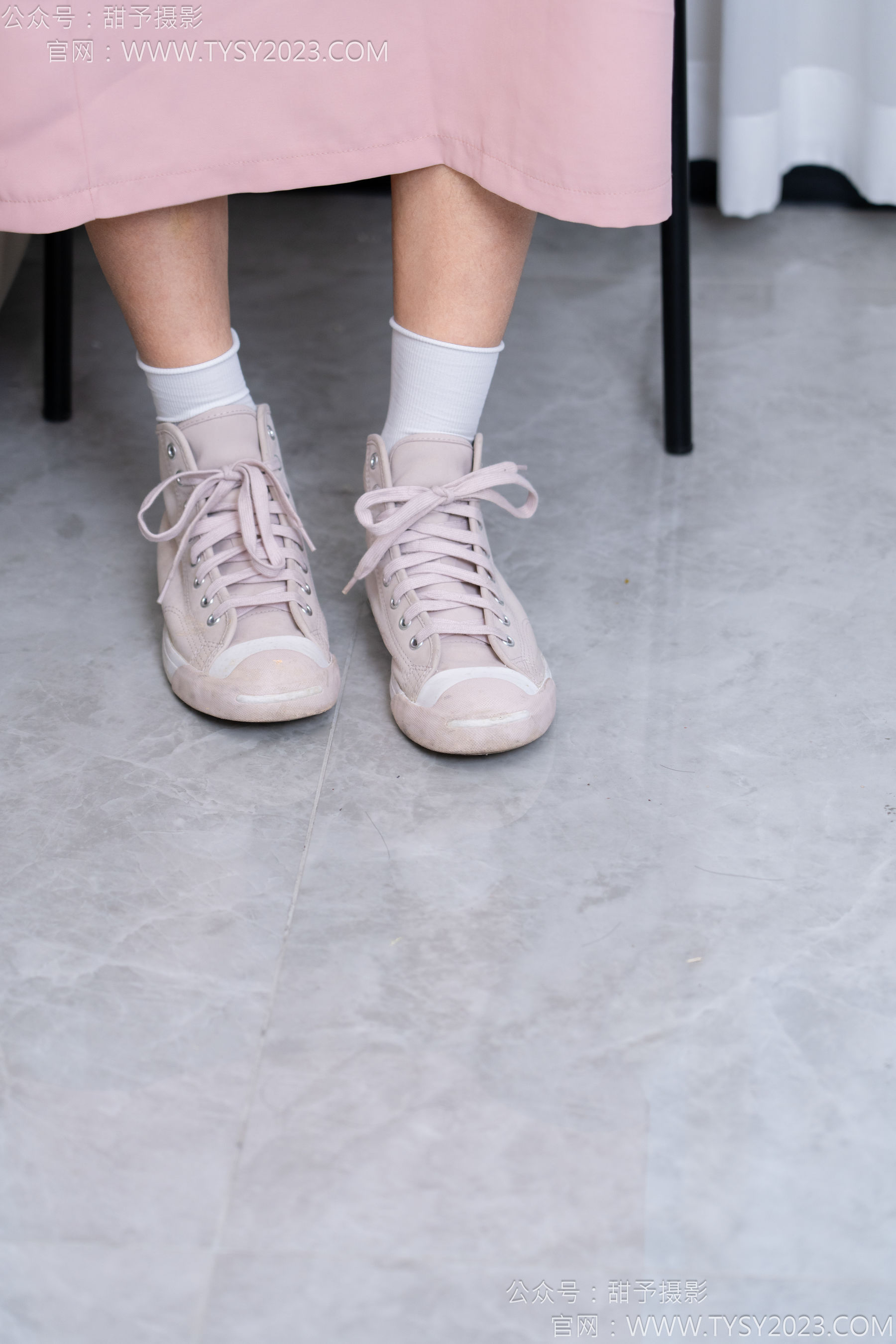 甜予摄影 No.186 娃娃 - 帆布鞋、白棉袜、裸足/(129P)
