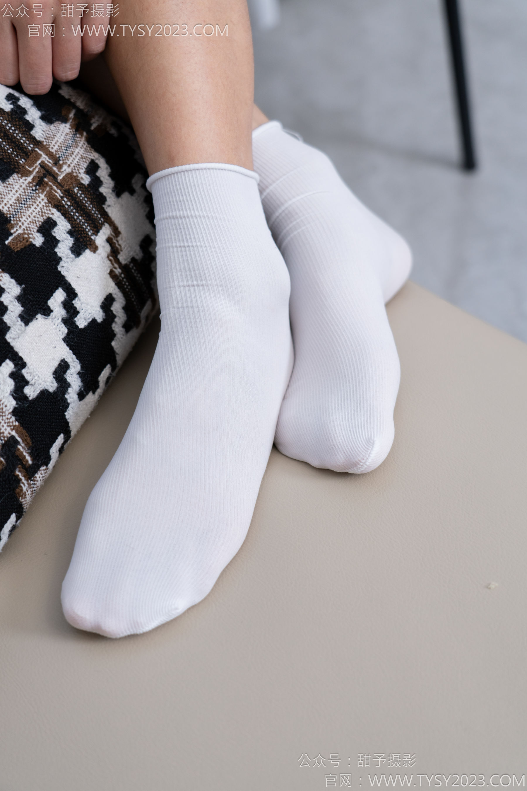甜予摄影 No.186 娃娃 - 帆布鞋、白棉袜、裸足/(129P)