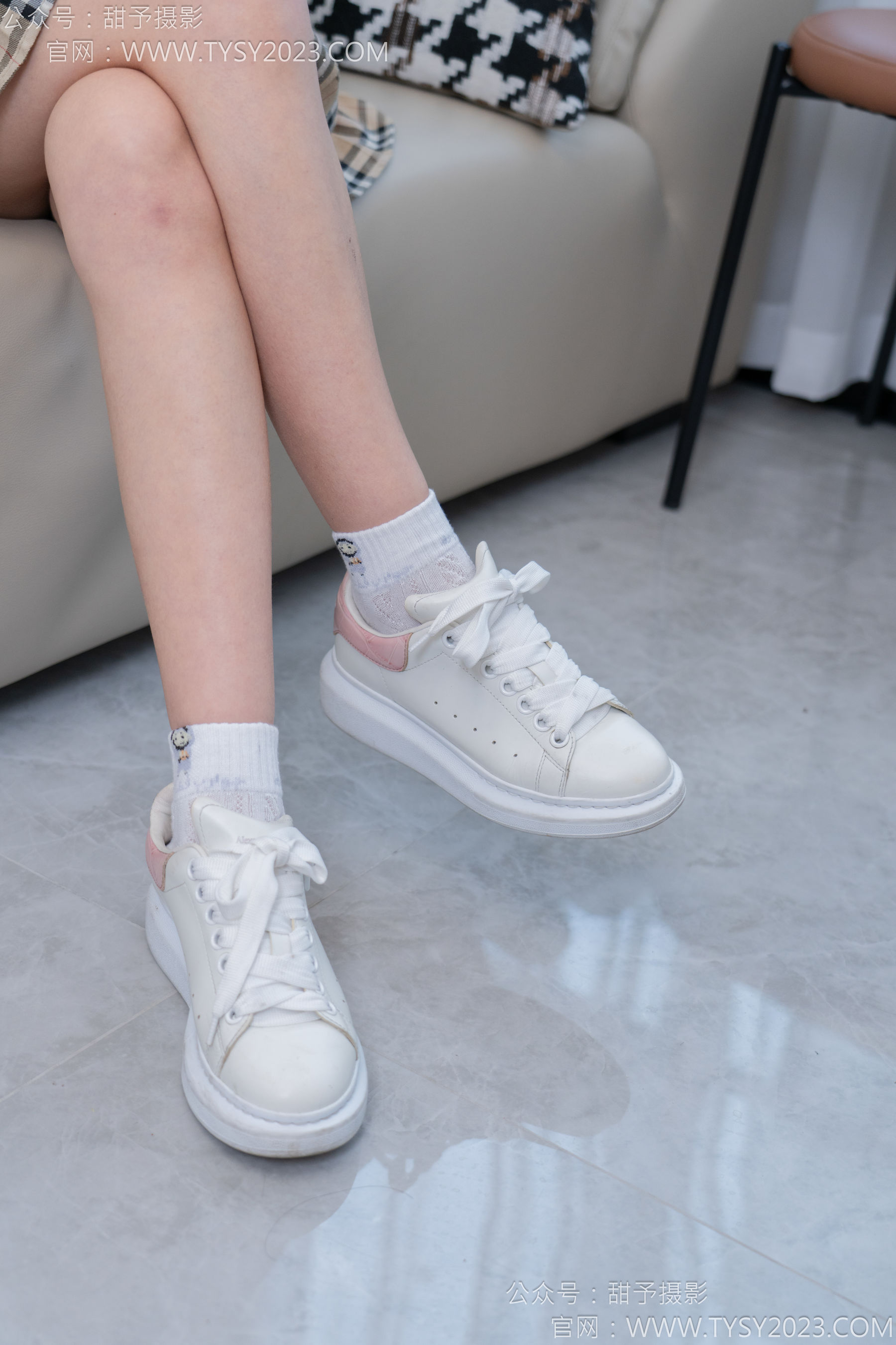甜予摄影 No.165 贝壳 - 板鞋、白棉袜、裸足/(130P)