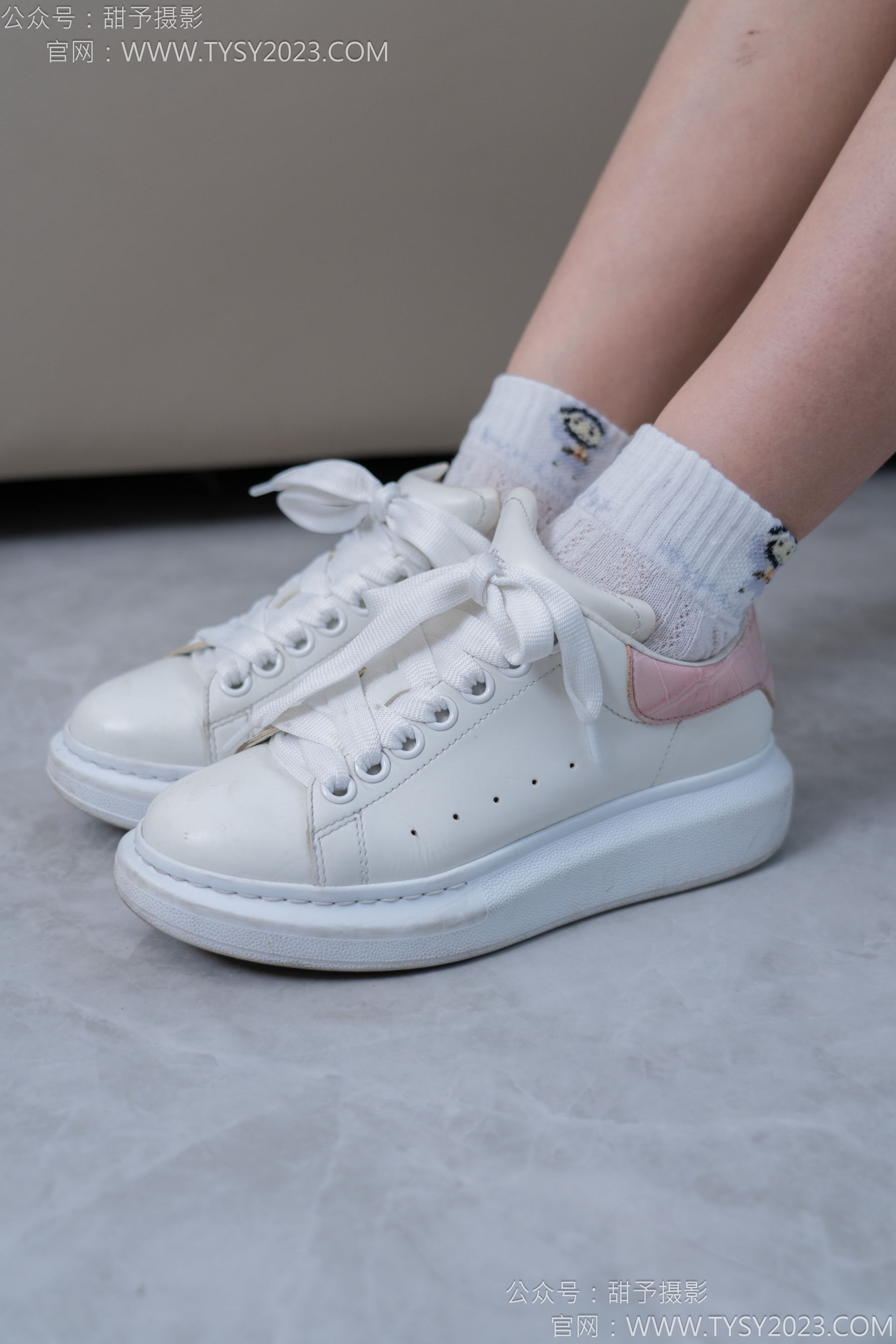 甜予摄影 No.165 贝壳 - 板鞋、白棉袜、裸足/(130P)