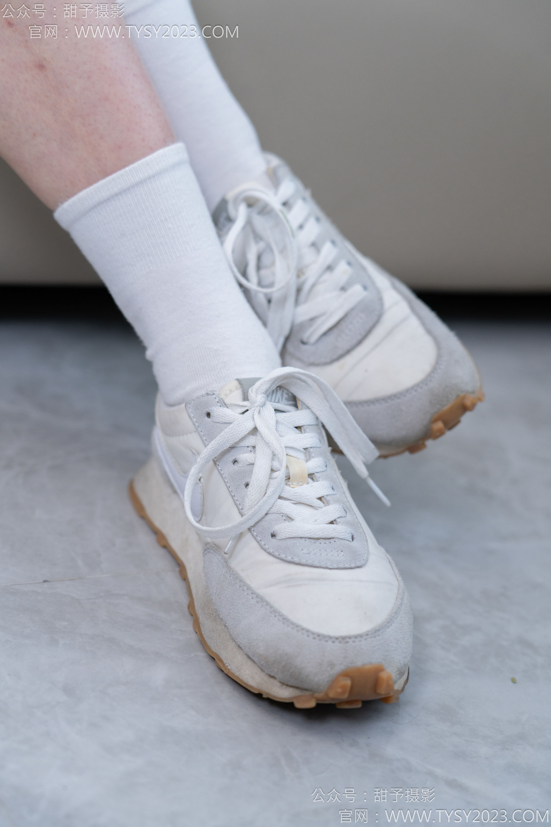 甜予摄影 No.167 小容 - 板鞋、白棉袜、裸足/(129P)