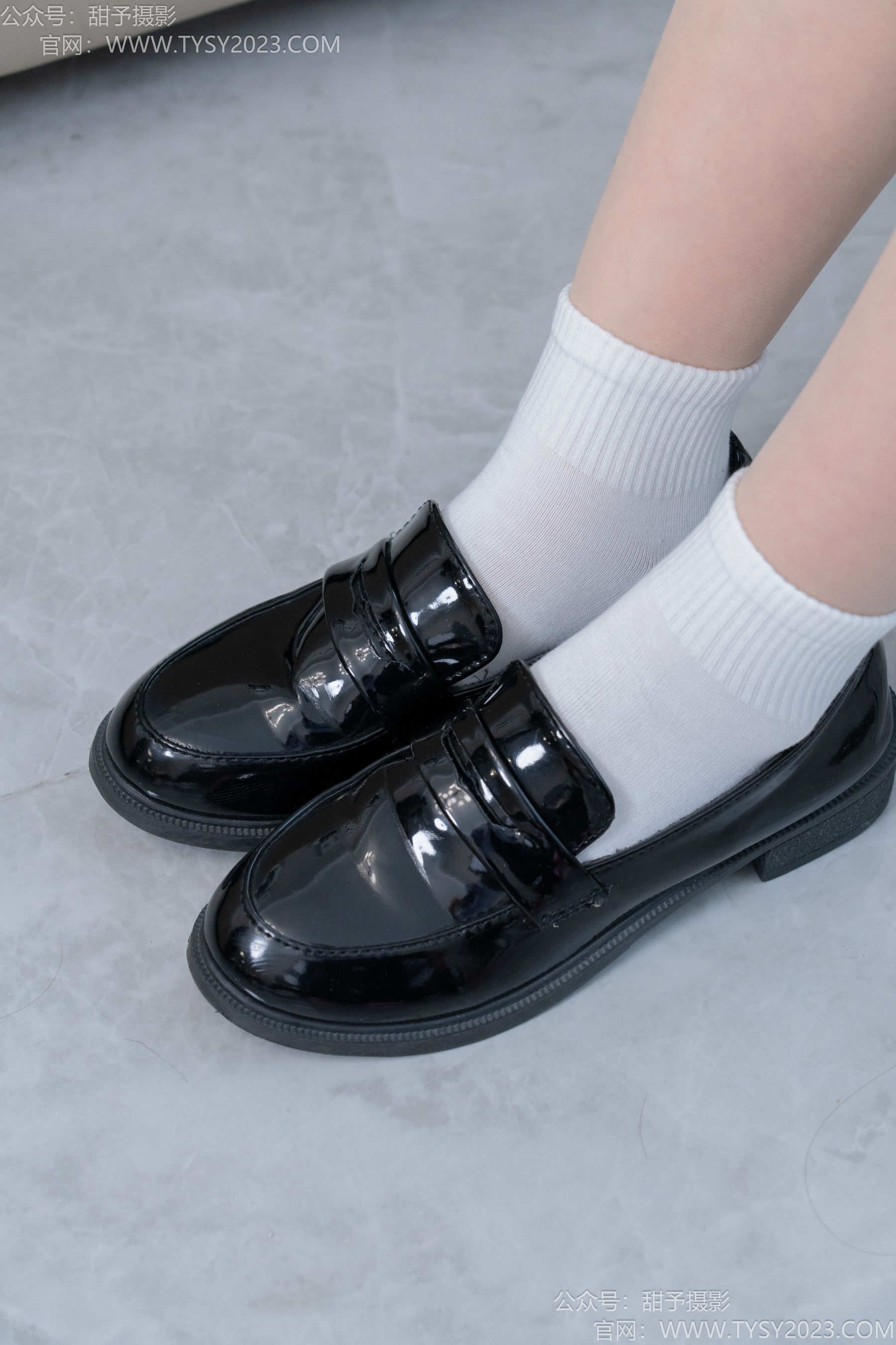 甜予摄影 No.191 贝壳 - 皮鞋、白棉袜、薄肉丝/(135P)