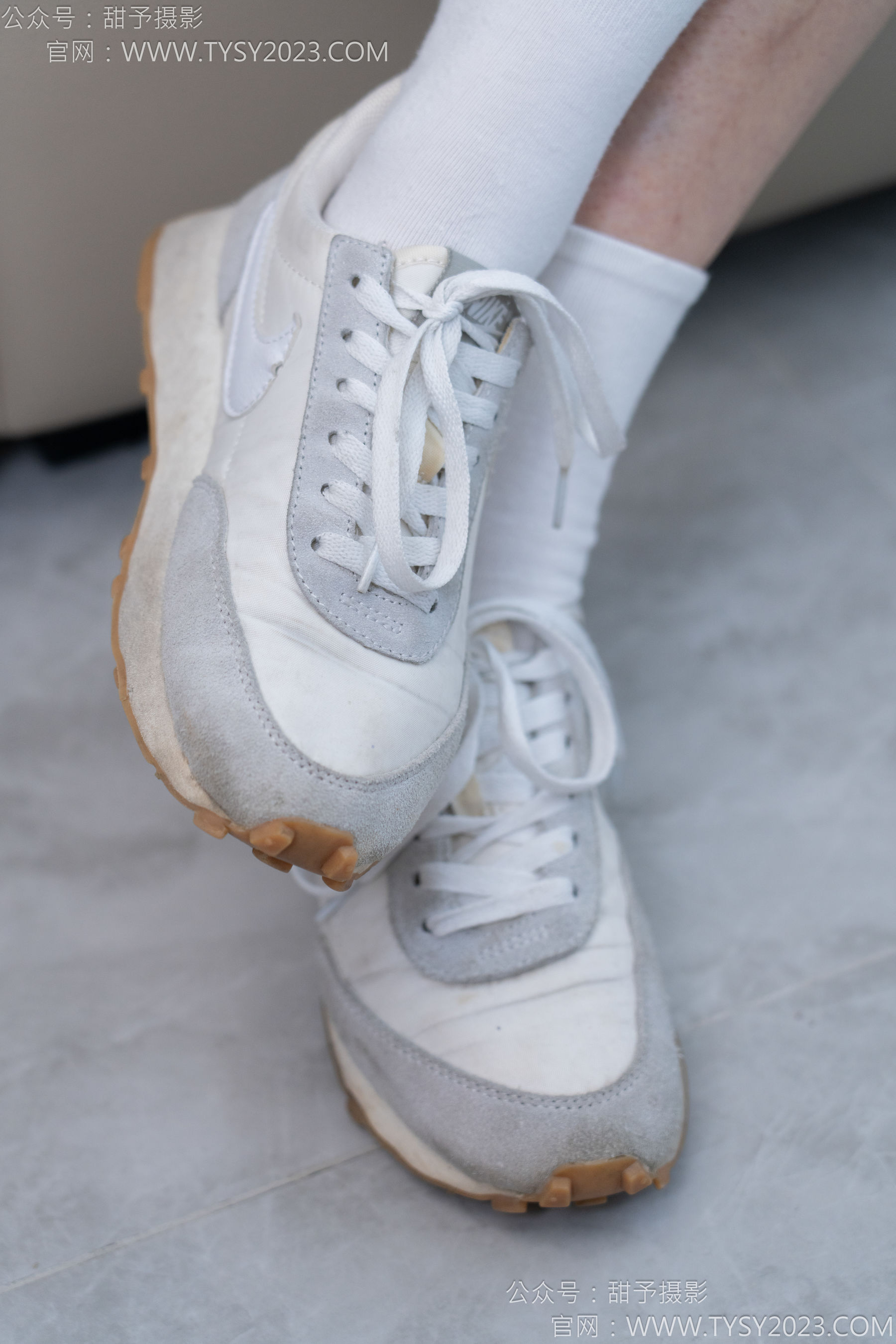 甜予摄影 No.167 小容 - 板鞋、白棉袜、裸足/(129P)