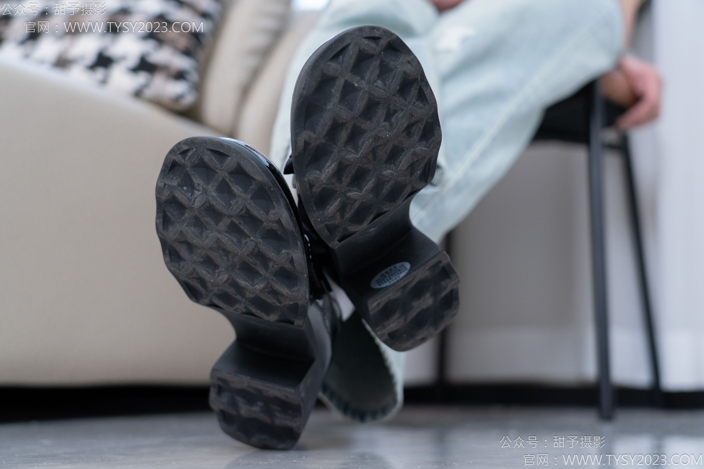 甜予摄影 No.162 知知 - 皮鞋、白棉袜、裸足/(125P)