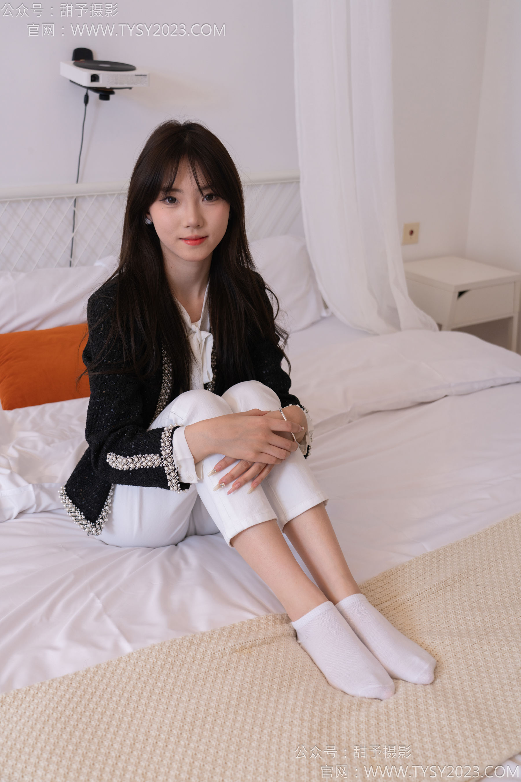 甜予摄影 No.171 璇璇 - 帆布鞋、白棉袜、抖腿剧情/(151P)