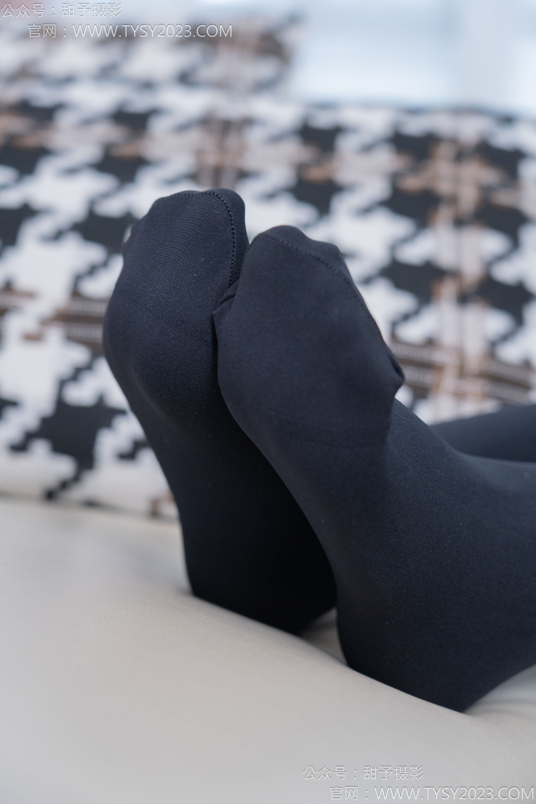 甜予摄影 No.187 知知 - 高跟鞋、厚黑丝/(127P)