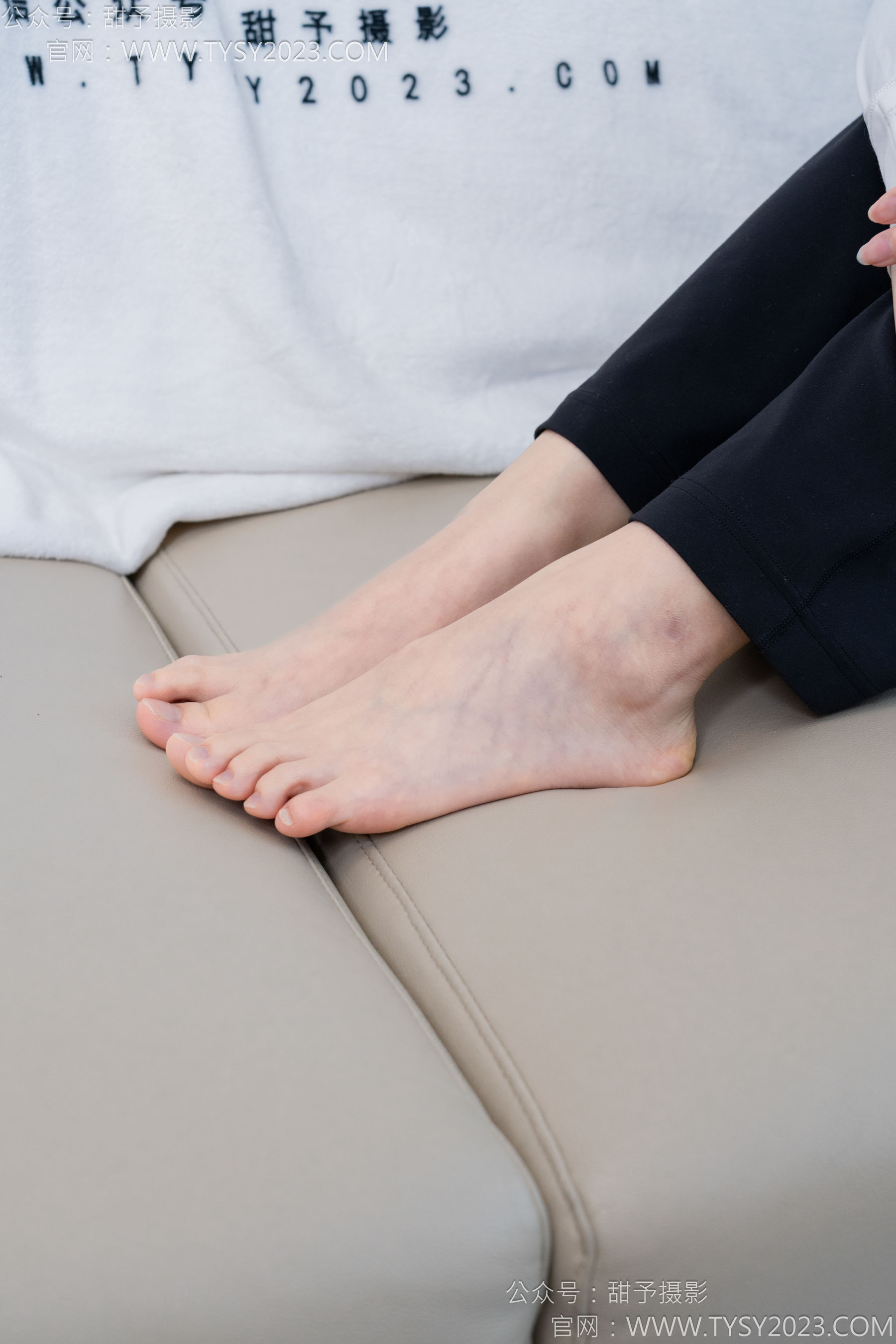甜予摄影 No.169 贝壳 - 帆布鞋、白棉袜、裸足/(130P)
