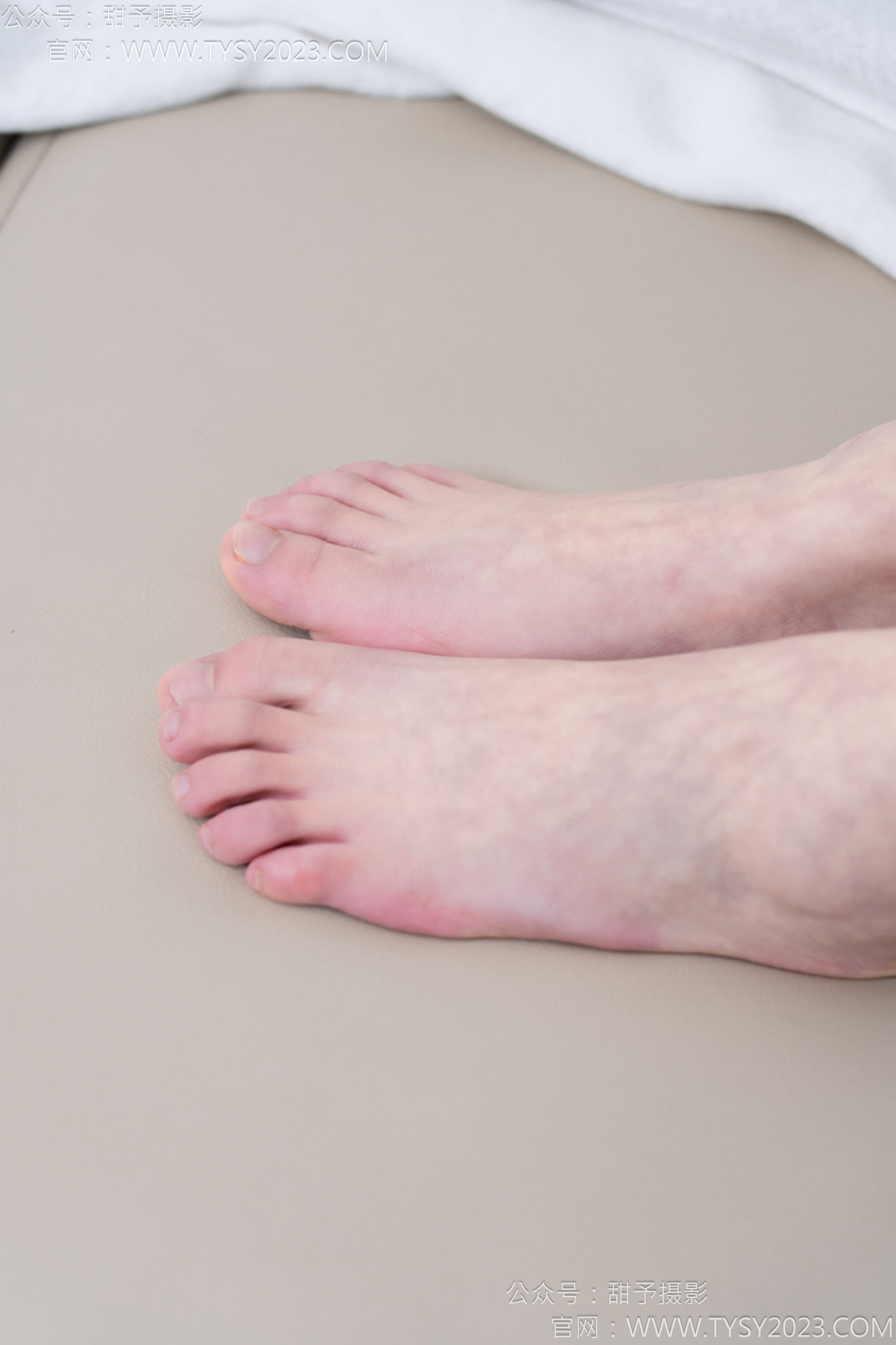 甜予摄影 No.162 知知 - 皮鞋、白棉袜、裸足/(125P)