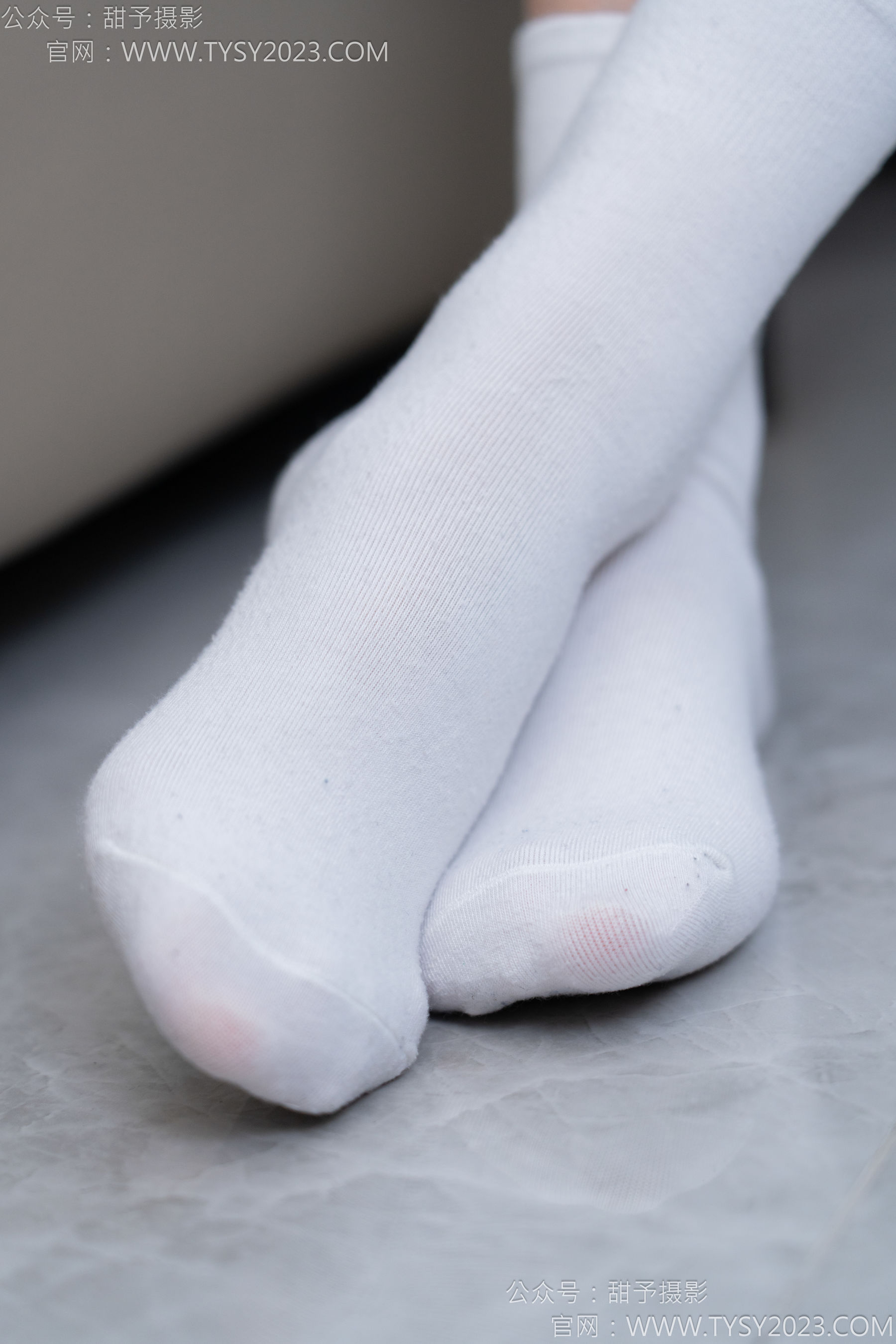 甜予摄影 No.167 小容 - 板鞋、白棉袜、裸足/(129P)