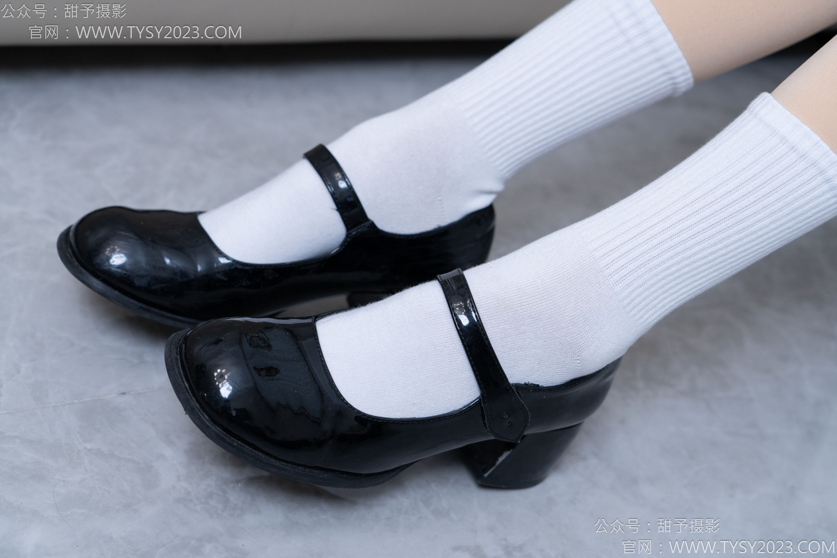 甜予摄影 No.185 珞珞 - 皮鞋、白棉袜、厚肉丝/(130P)