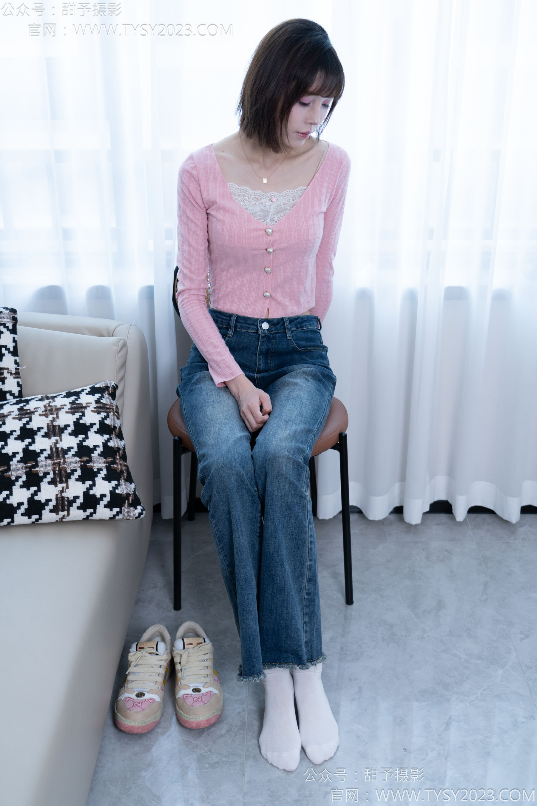 甜予摄影 No.170 珞珞 - 板鞋、白棉袜、裸足/(130P)