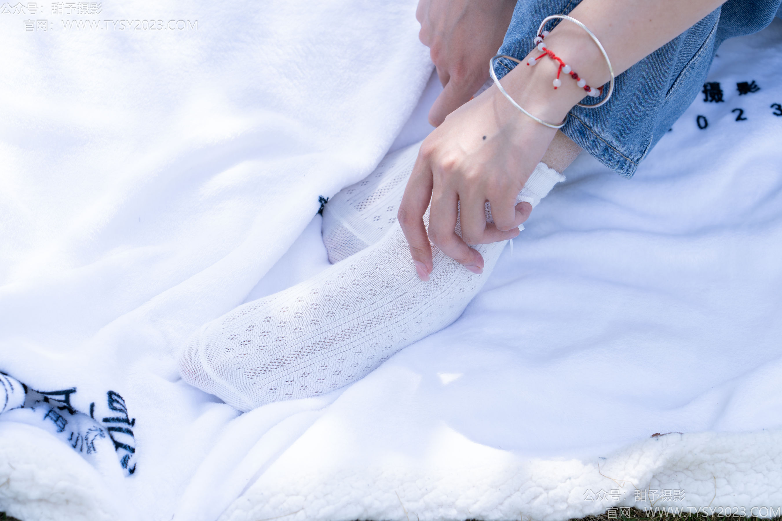 甜予摄影 No.194 小橙子 - 板鞋、白棉袜、裸足/(130P)