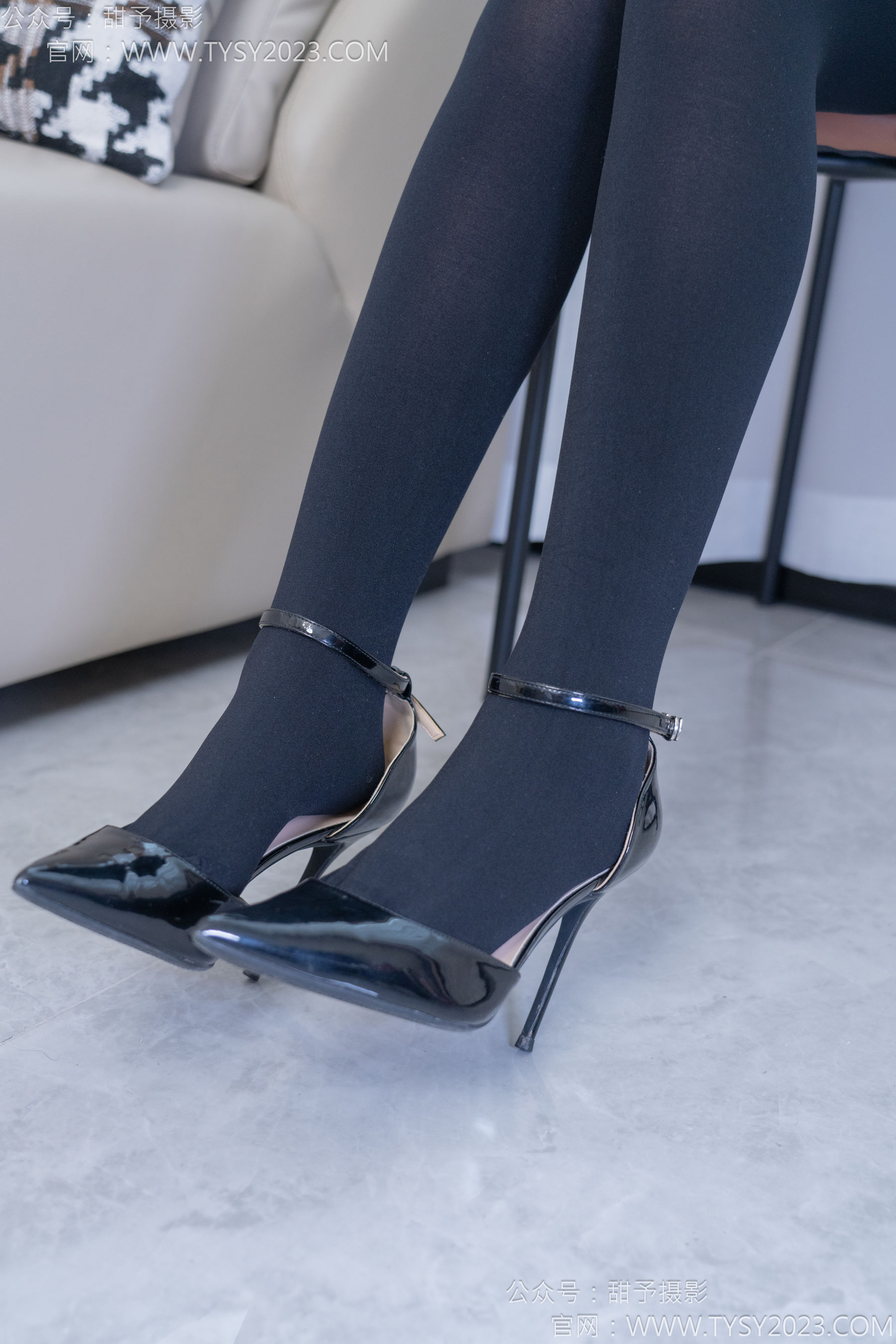甜予摄影 No.187 知知 - 高跟鞋、厚黑丝/(127P)