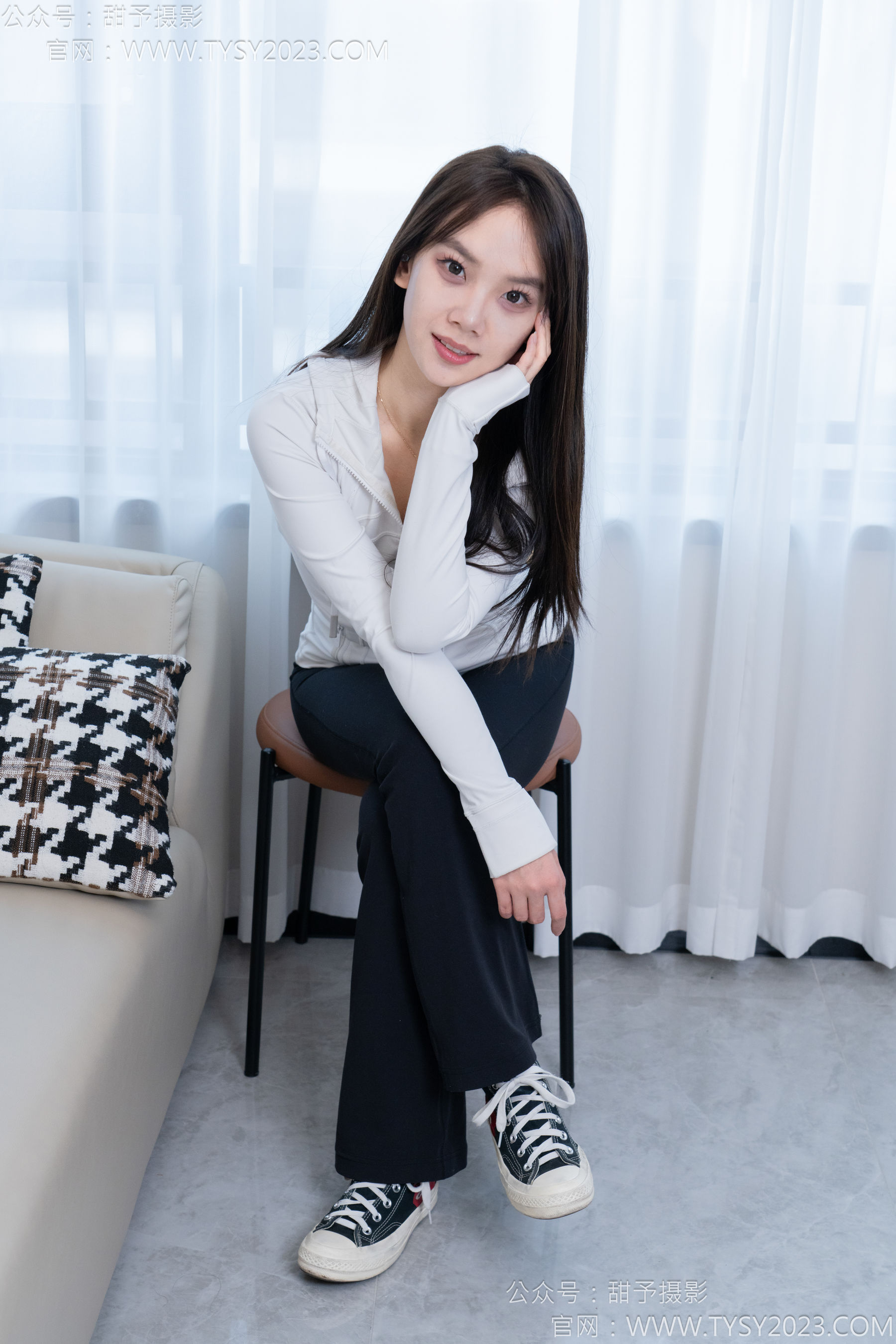 甜予摄影 No.169 贝壳 - 帆布鞋、白棉袜、裸足/(130P)